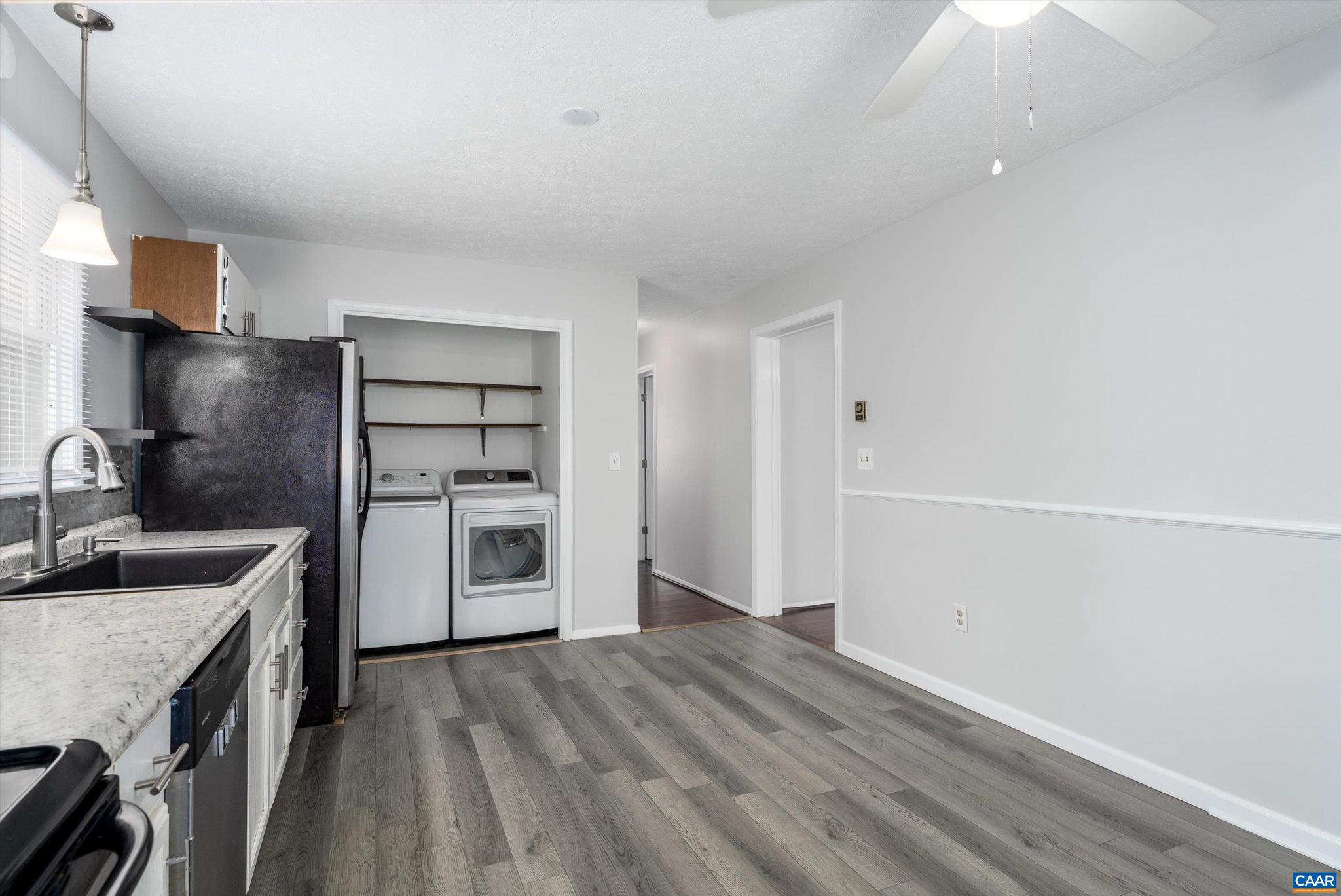 LAKE MONTICELLO - Residential