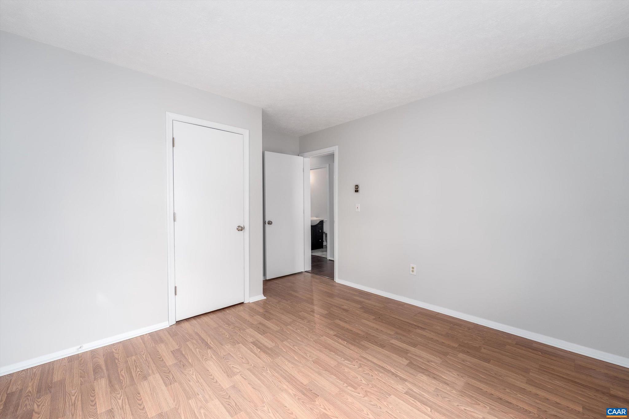 LAKE MONTICELLO - Residential