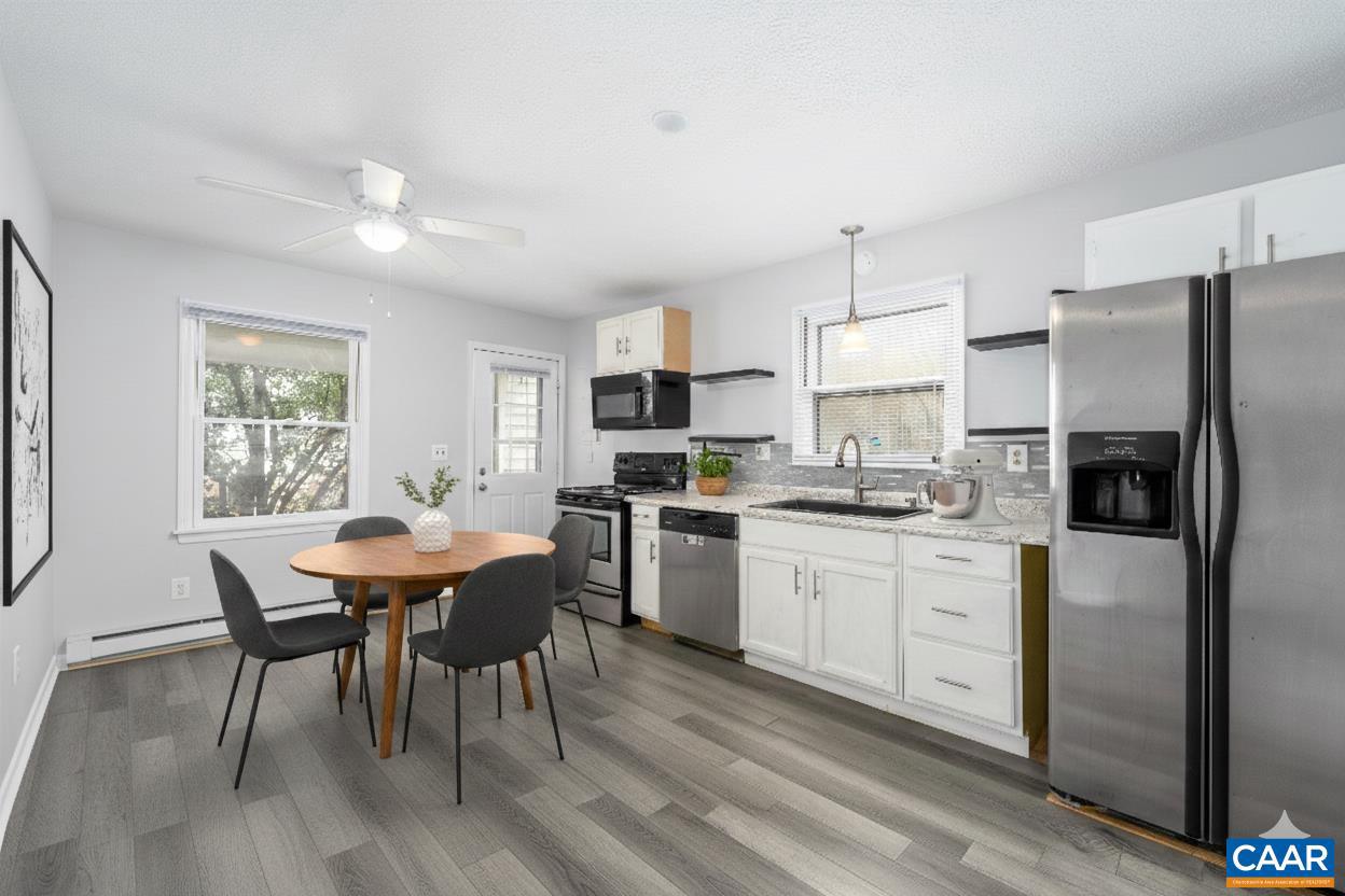 LAKE MONTICELLO - Residential