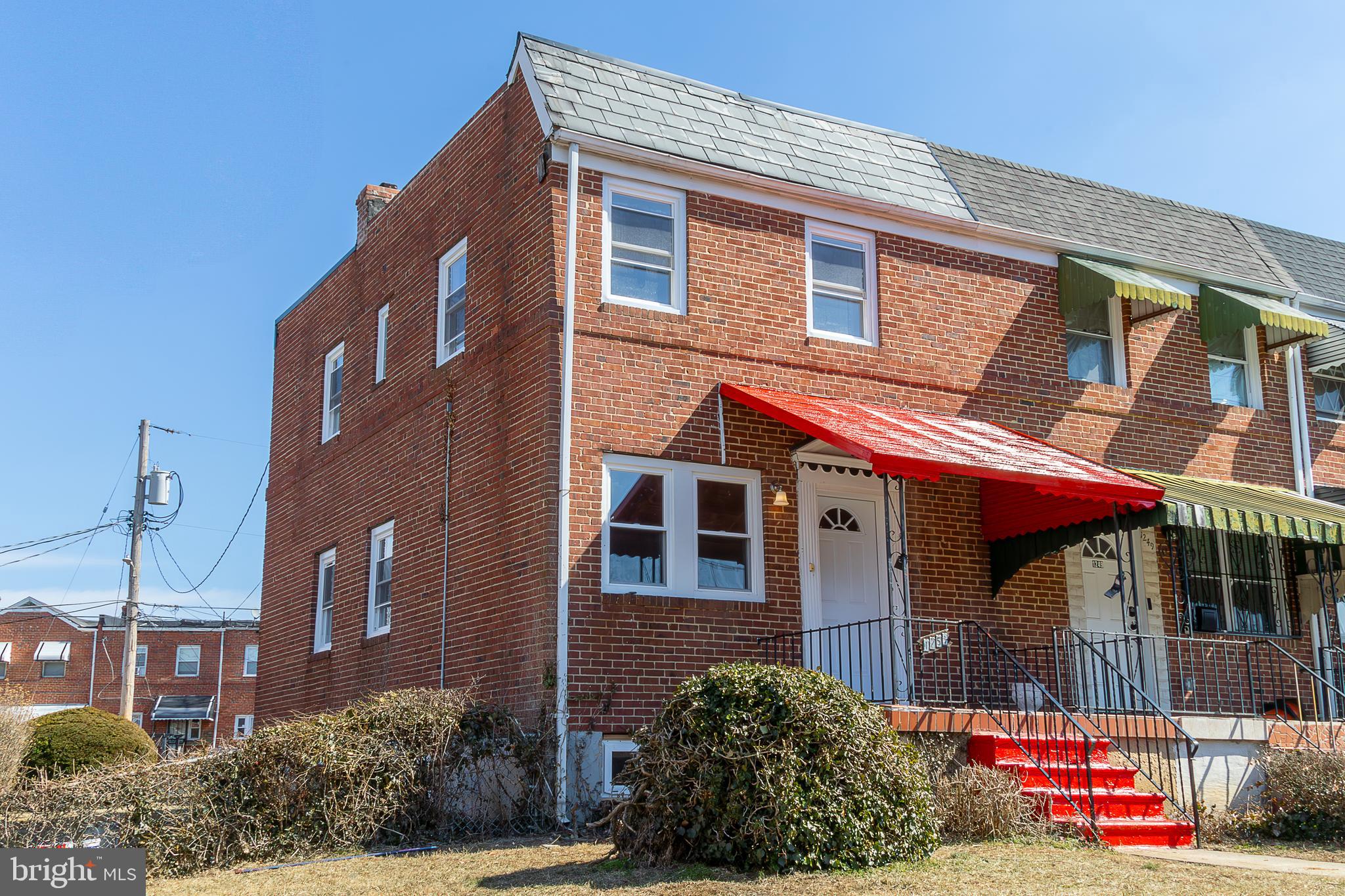 Renovated end unit in Edmonson Village! This charming 3-bedroom, 2-bathroom home features a spacious rec room on the lower level, which could easily serve as a 4th bedroom. Enjoy a large outdoor space, perfect for bringing your gardening vision to life. Conveniently located near public transportation, dining options, and more. A must-see!