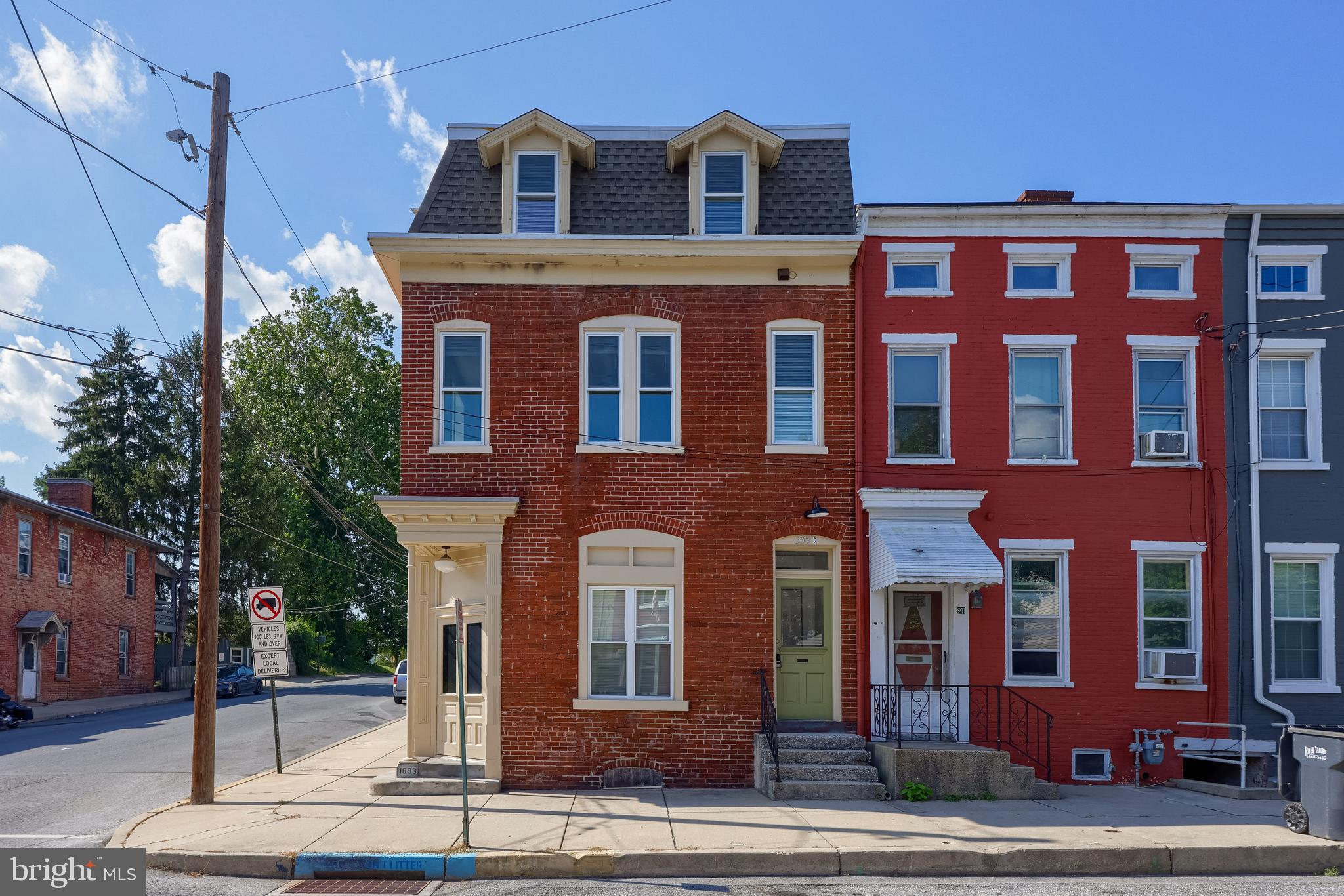 209 WALNUT STREET
