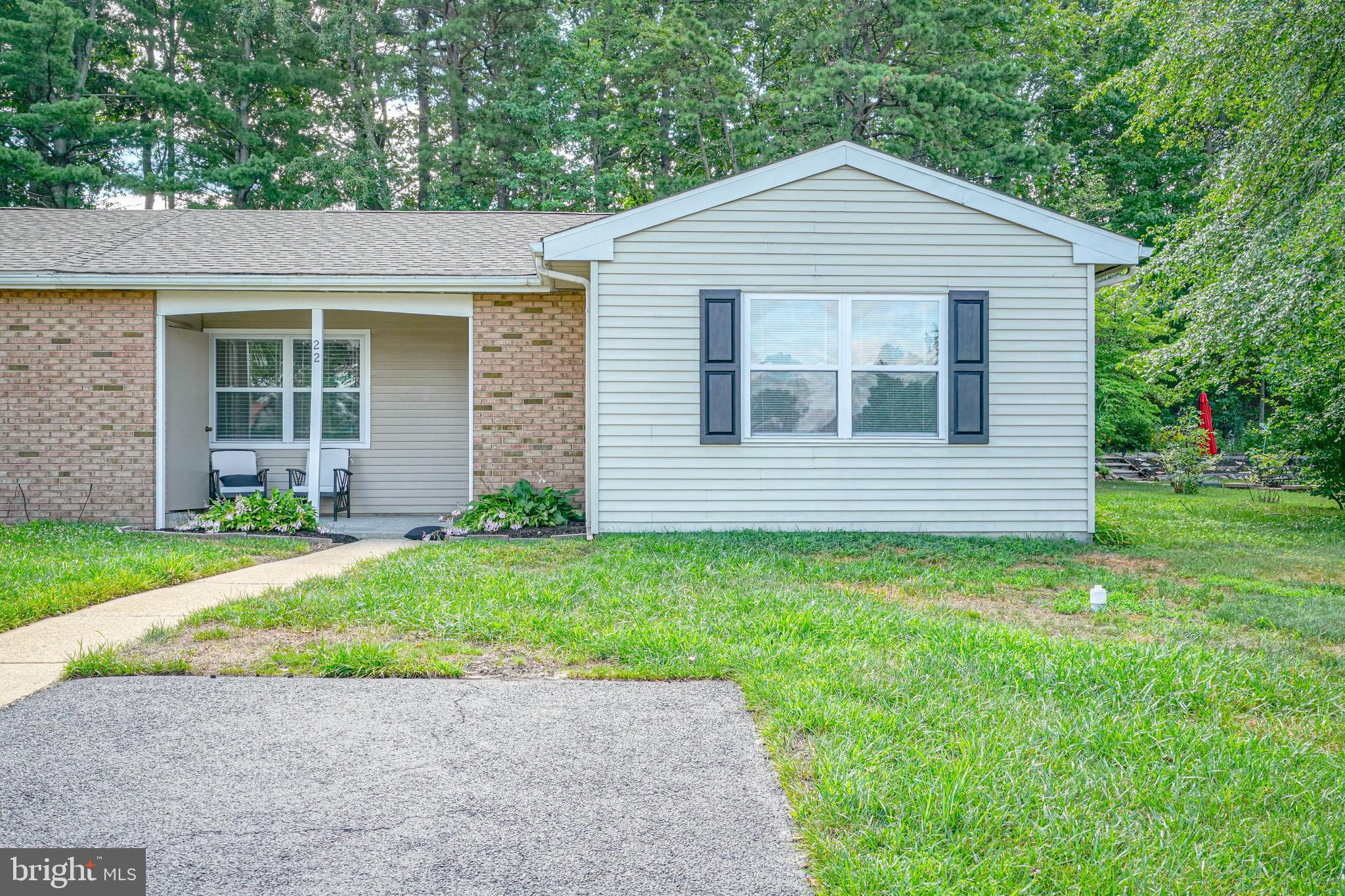 22 KINGSTON WAY