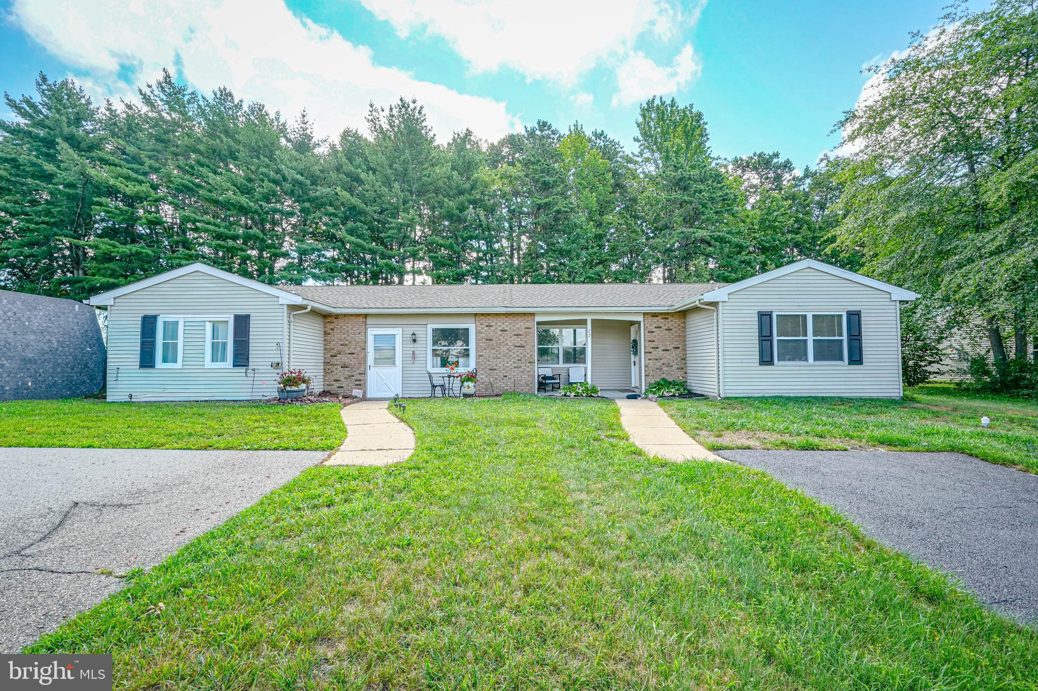 22 KINGSTON WAY