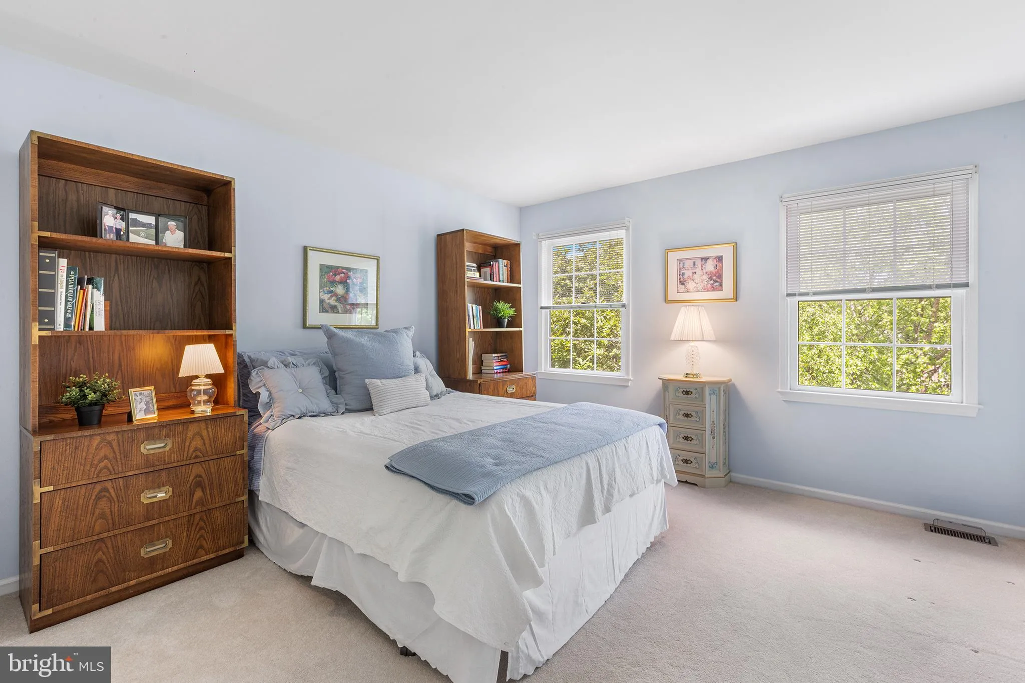 Berwyn, Pennsylvania 19312, United States, 3 Bedrooms Bedrooms, ,3 BathroomsBathrooms,Residential,Pending,128444