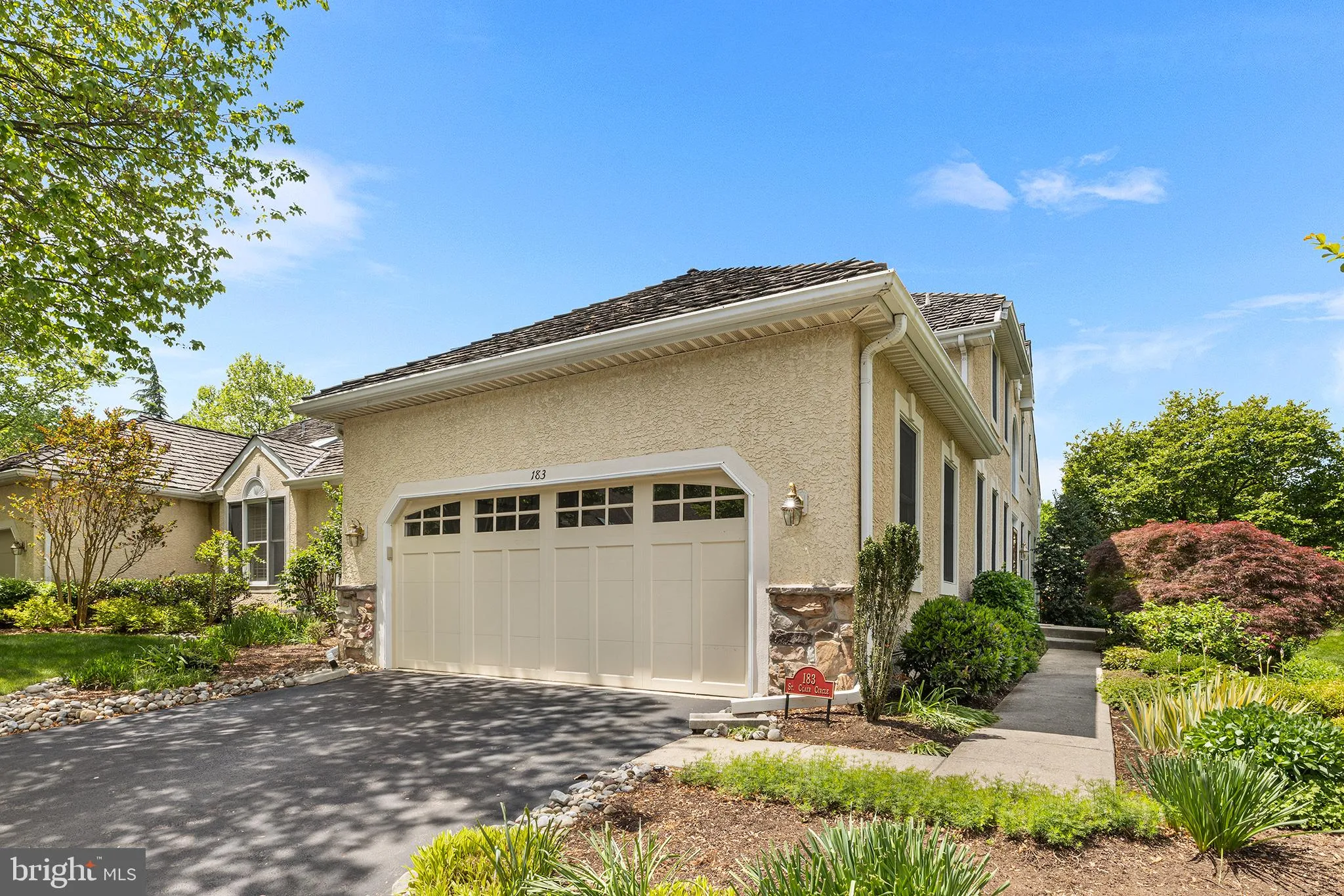 Berwyn, Pennsylvania 19312, United States, 3 Bedrooms Bedrooms, ,3 BathroomsBathrooms,Residential,Pending,128444