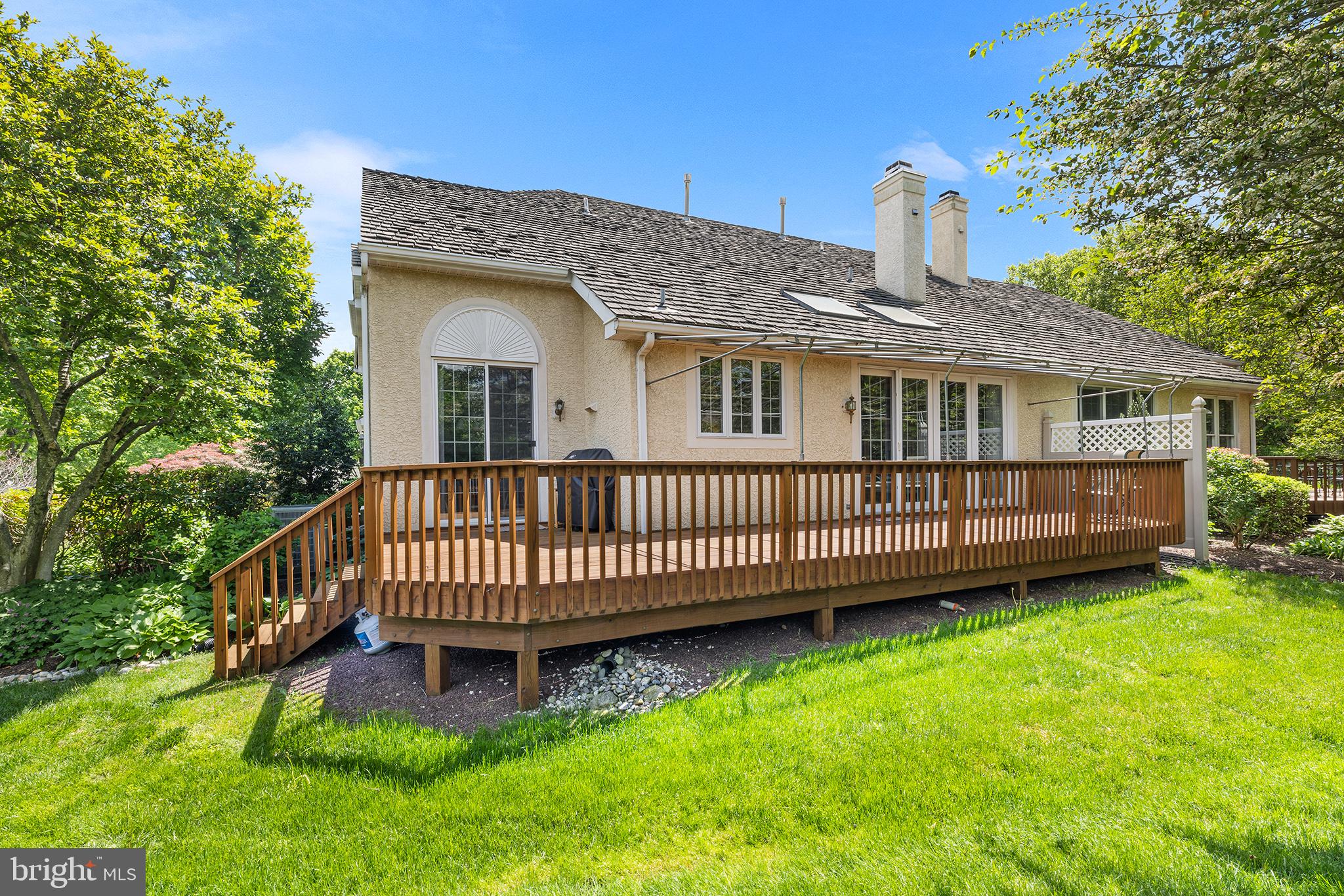 183 SAINT CLAIR 83
