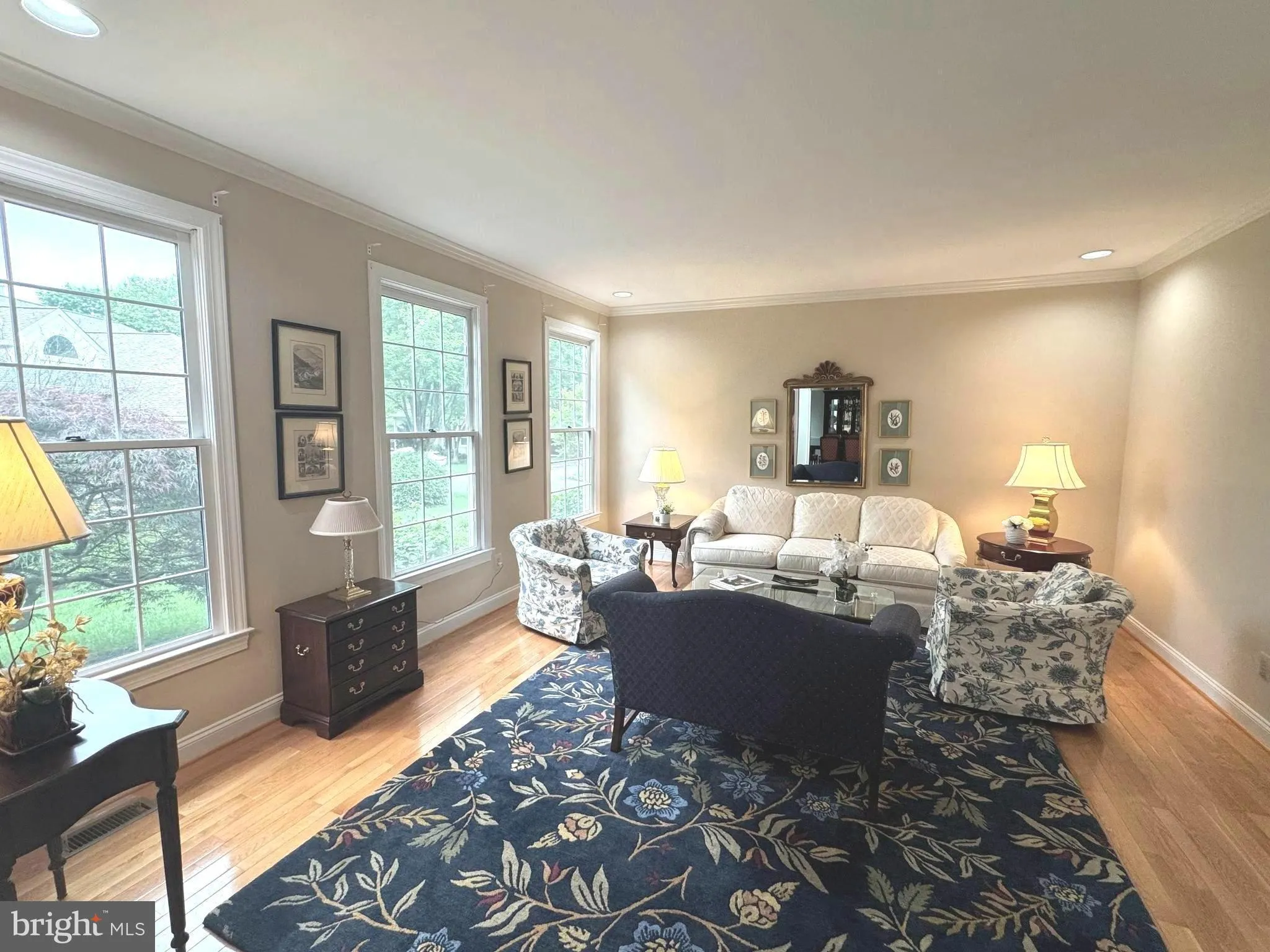 Berwyn, Pennsylvania 19312, United States, 3 Bedrooms Bedrooms, ,3 BathroomsBathrooms,Residential,Pending,128444