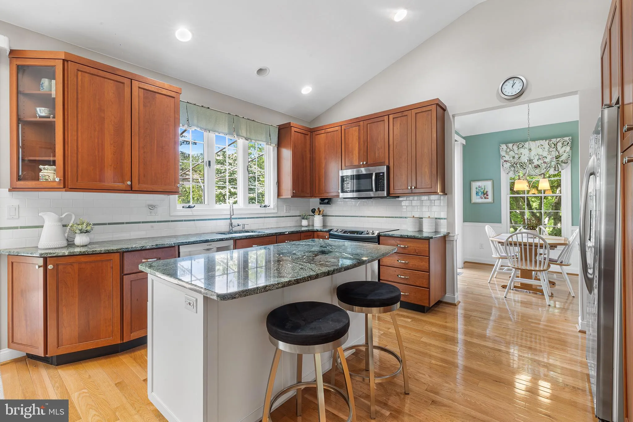 Berwyn, Pennsylvania 19312, United States, 3 Bedrooms Bedrooms, ,3 BathroomsBathrooms,Residential,Pending,128444