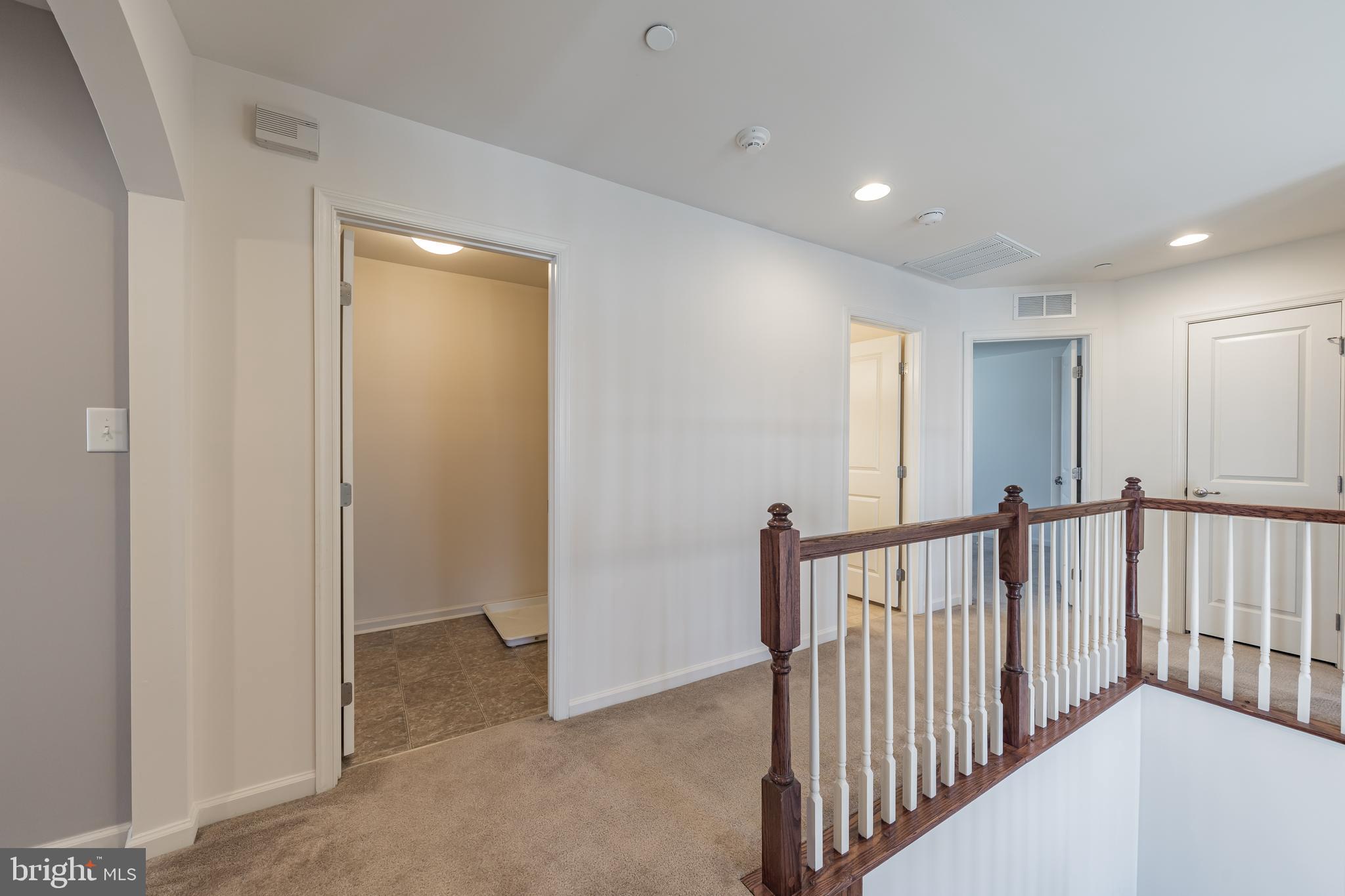 PATRIOTS GLEN - Residential