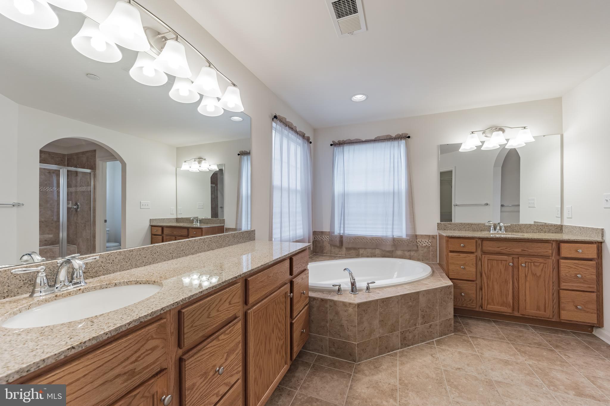 PATRIOTS GLEN - Residential