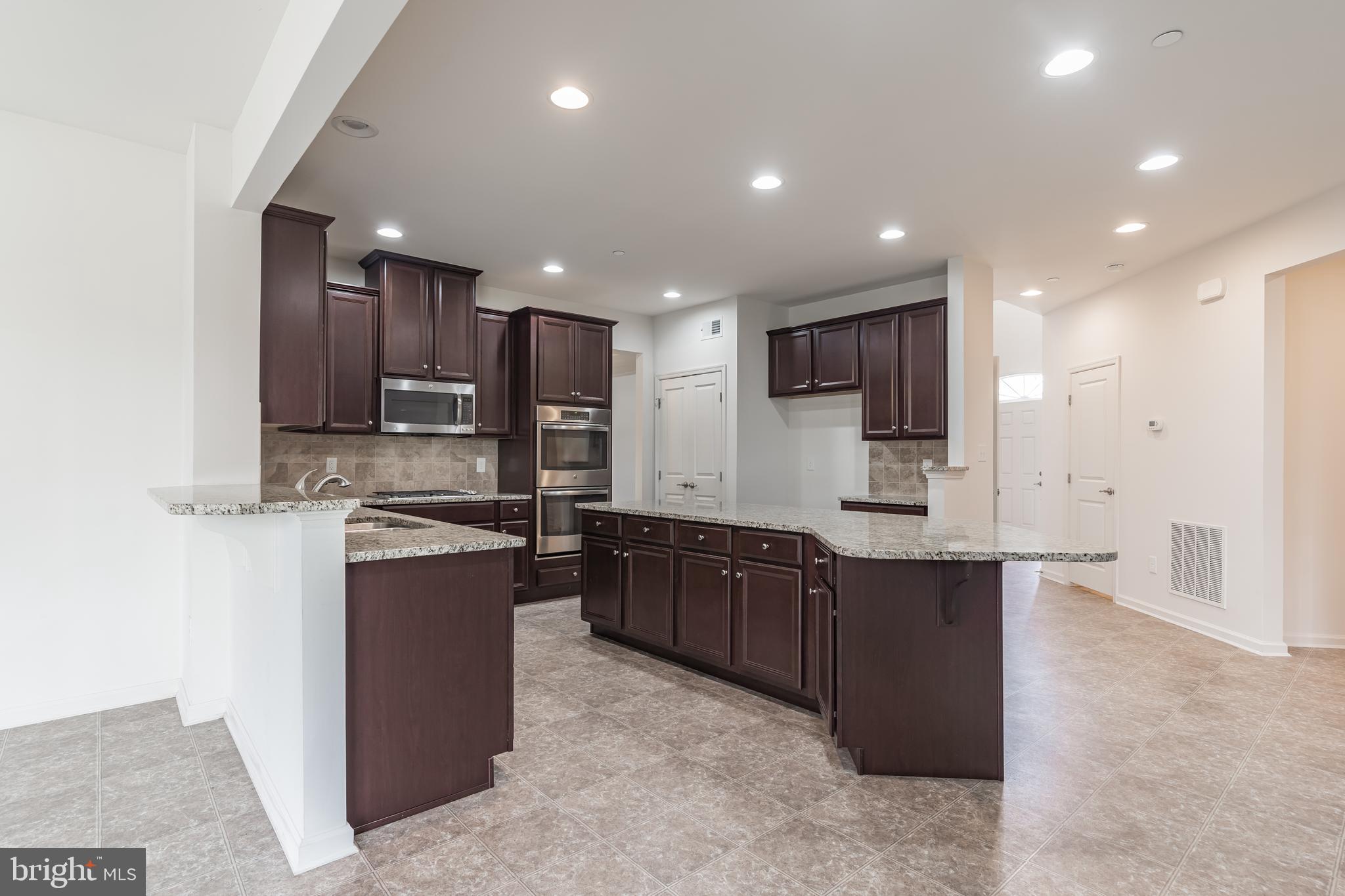 PATRIOTS GLEN - Residential