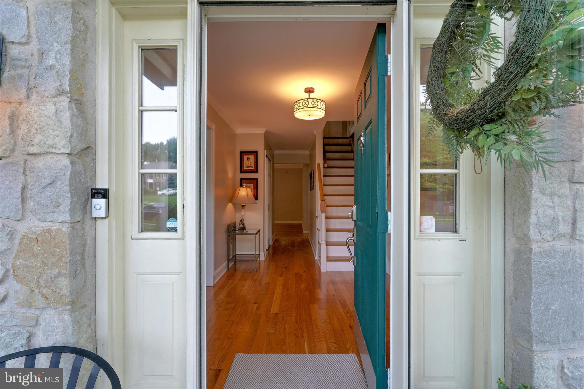 203 S ESTHER LANE