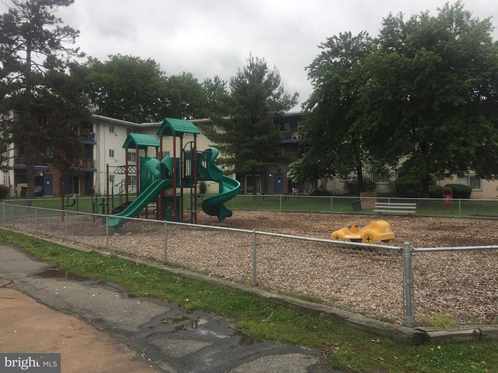 MARYLAND FARMS CONDO - Residential