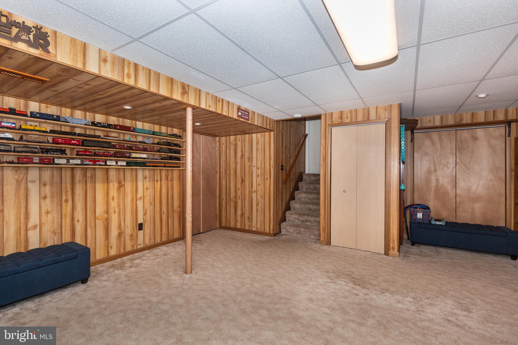 SARAHS CHOICE - Residential