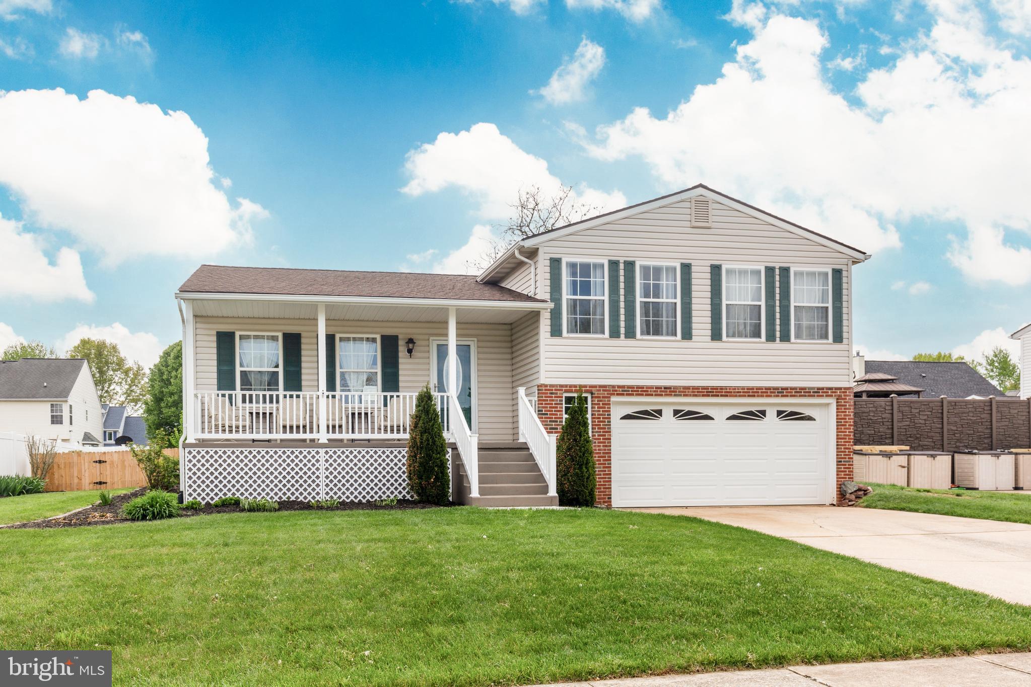 SARAHS CHOICE - Residential