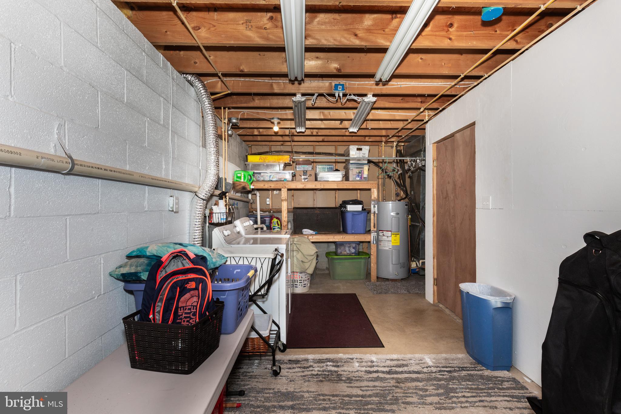 SARAHS CHOICE - Residential