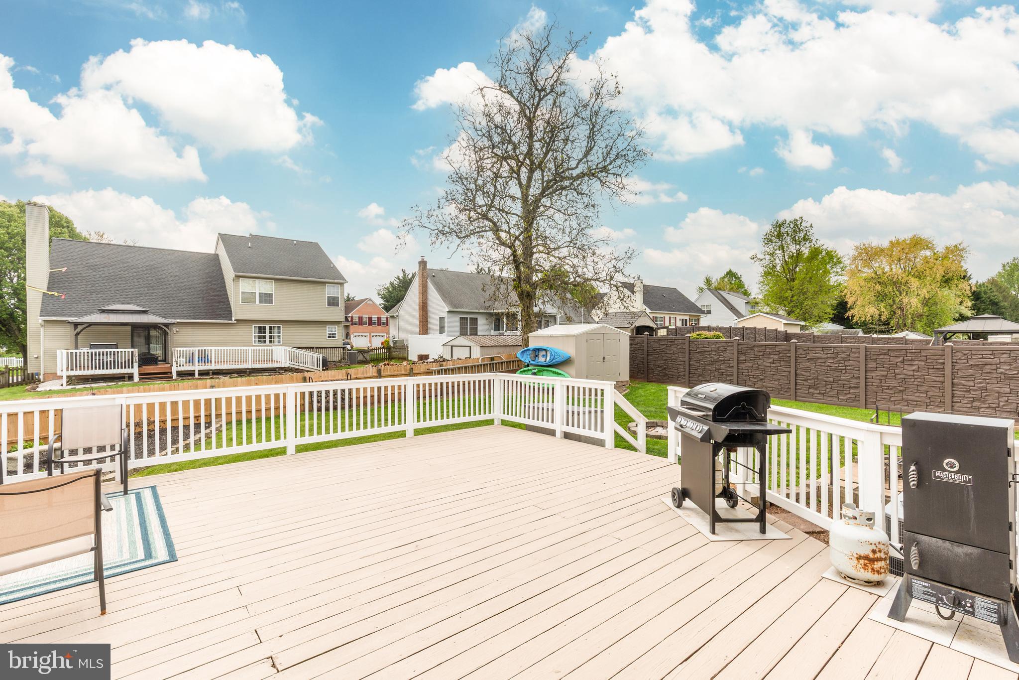 SARAHS CHOICE - Residential