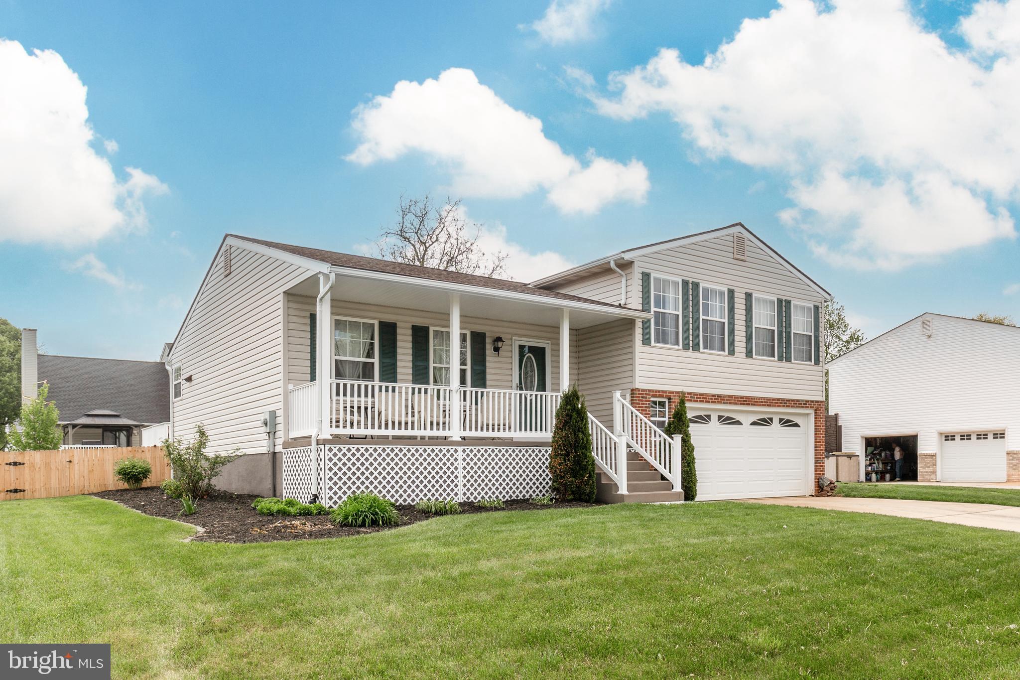 SARAHS CHOICE - Residential