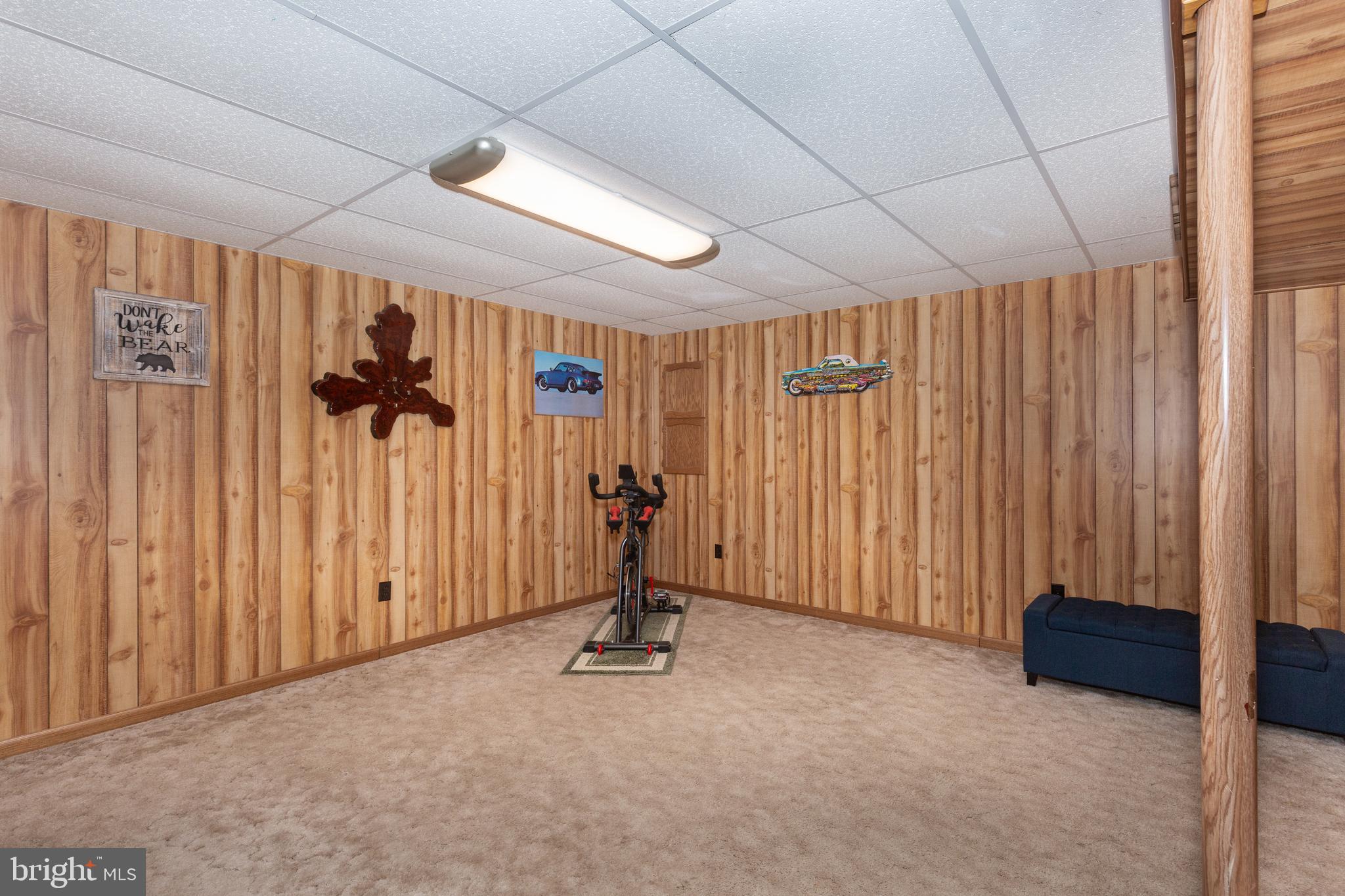 SARAHS CHOICE - Residential