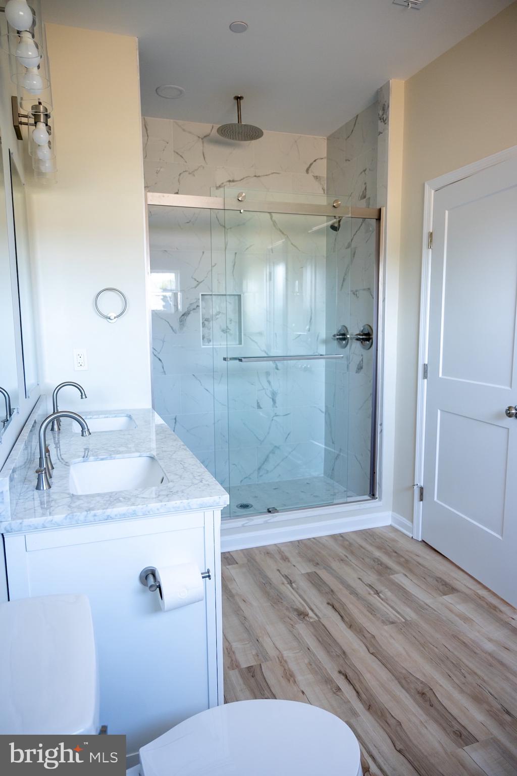 CEDAR GROVE - Residential