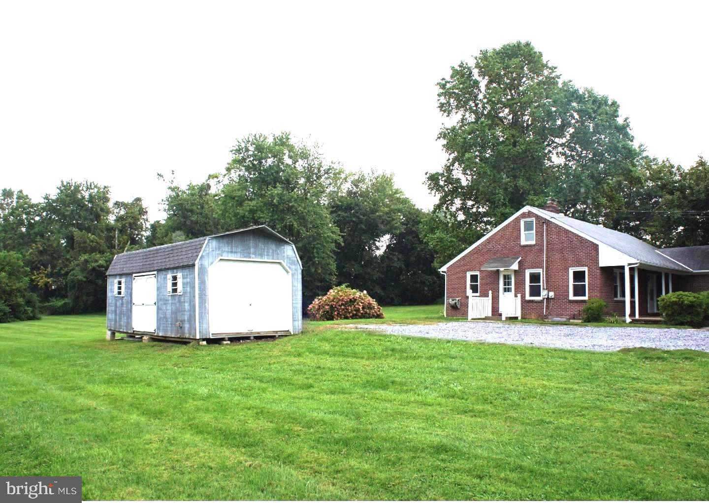 BRICK HOUSE FARM - Residential Lease