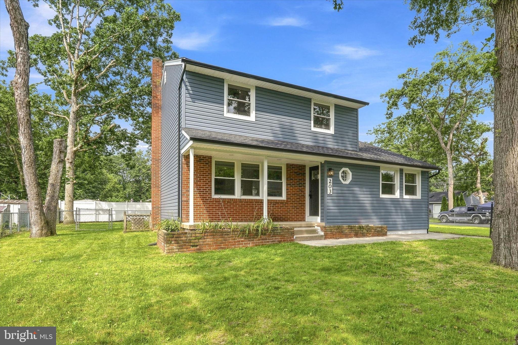 203 ARRAHBELLA AVENUE