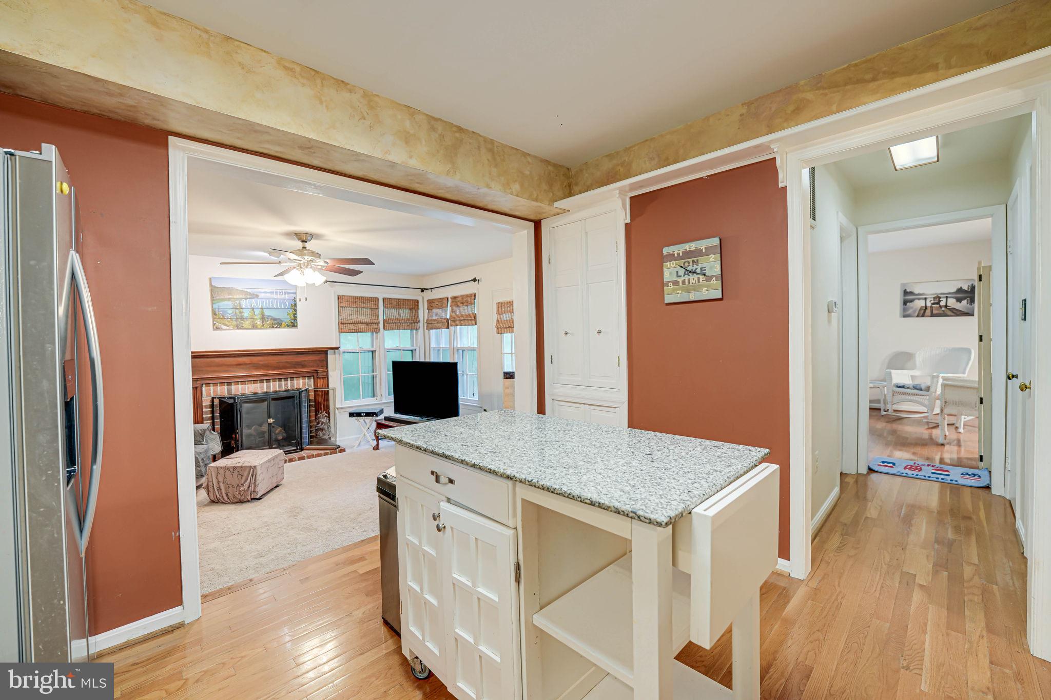 LAKE RIDGE - Residential