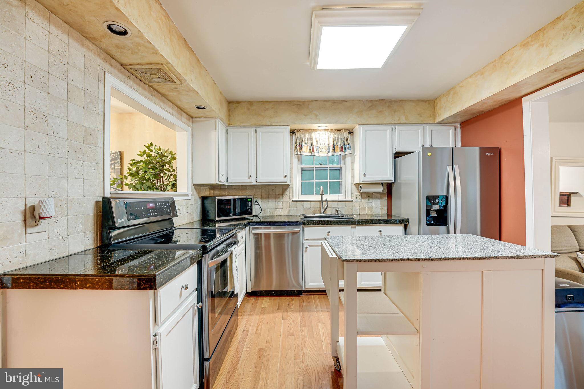 LAKE RIDGE - Residential