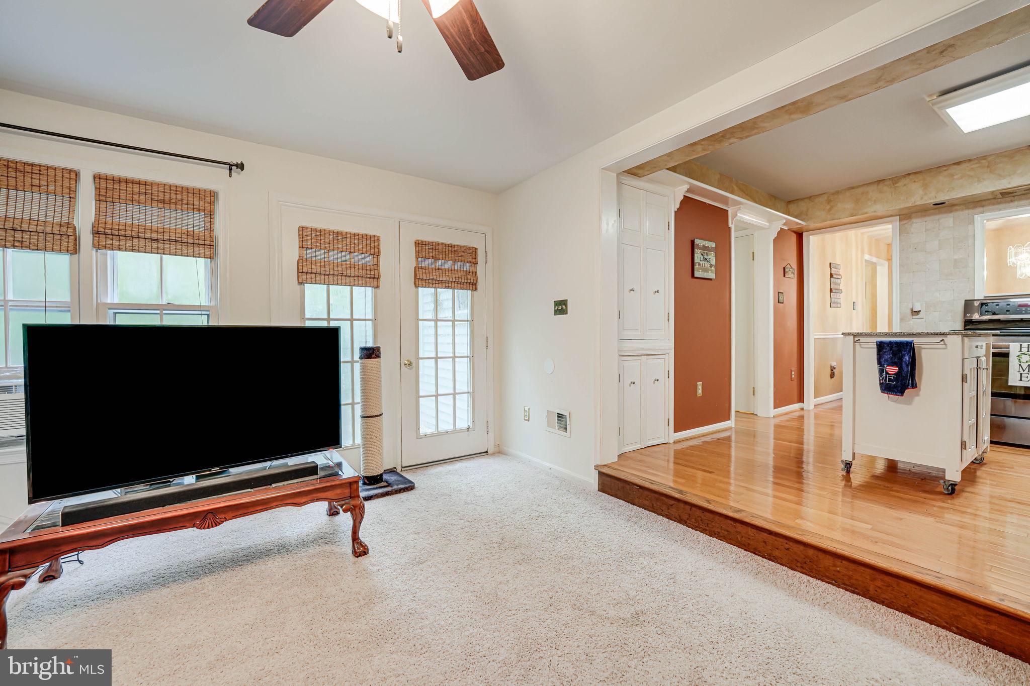 LAKE RIDGE - Residential