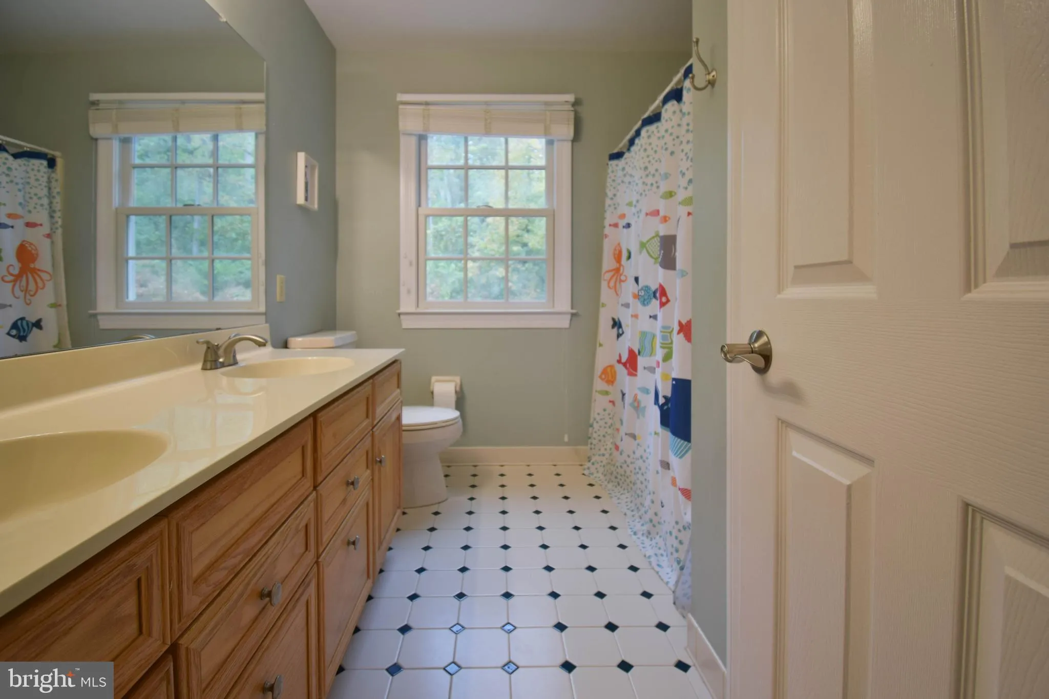 Media, Pennsylvania 19063, United States, 5 Bedrooms Bedrooms, ,6 BathroomsBathrooms,Residential,Pending,224794