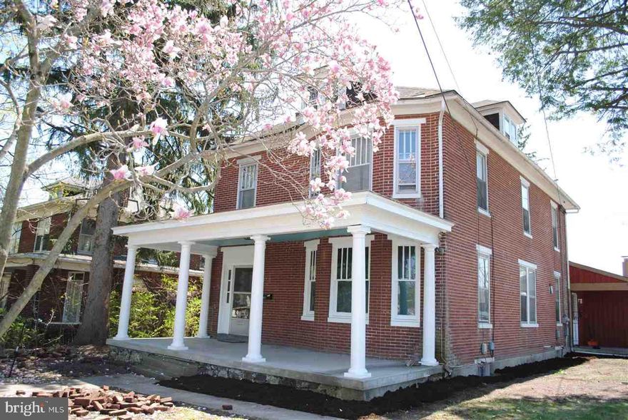 Beautifully updated 1920's era home in Historic Gettysburg.  This home features and updated kitchen, remodeled baths, brand new on demand heating system, wood floors, and more.  Tenant pays electric, gas, and trash.  Owner pays water/sewer.  Tenant responsible for lawn care and snow removal.  No pets.