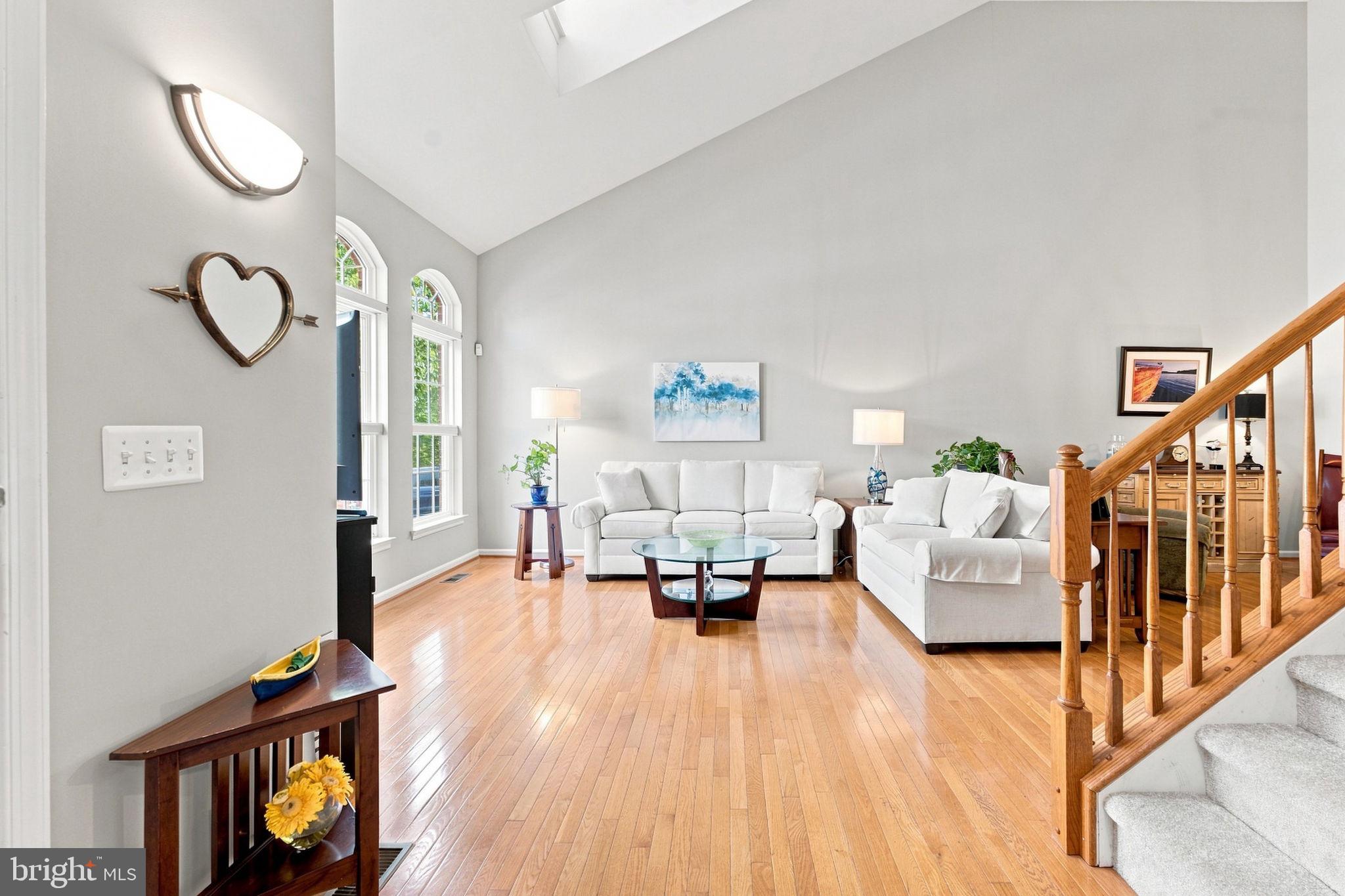 249 SAPPHIRE COURT