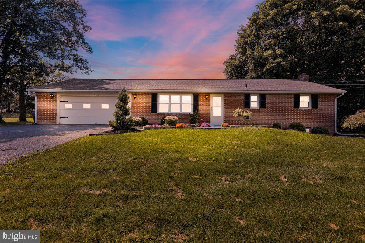 1638 APPLE STREET