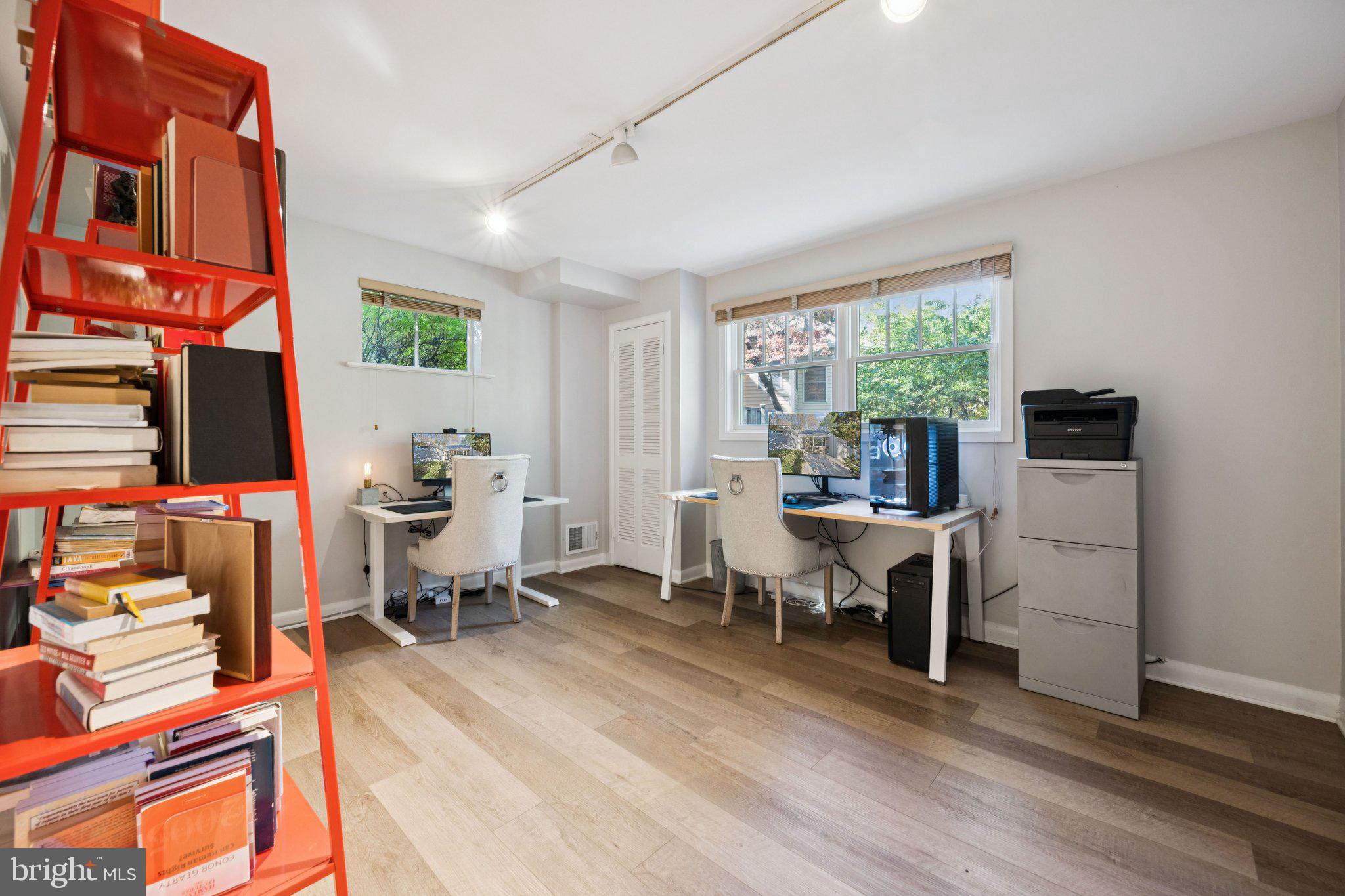 SPRING HILL - Residential Lease