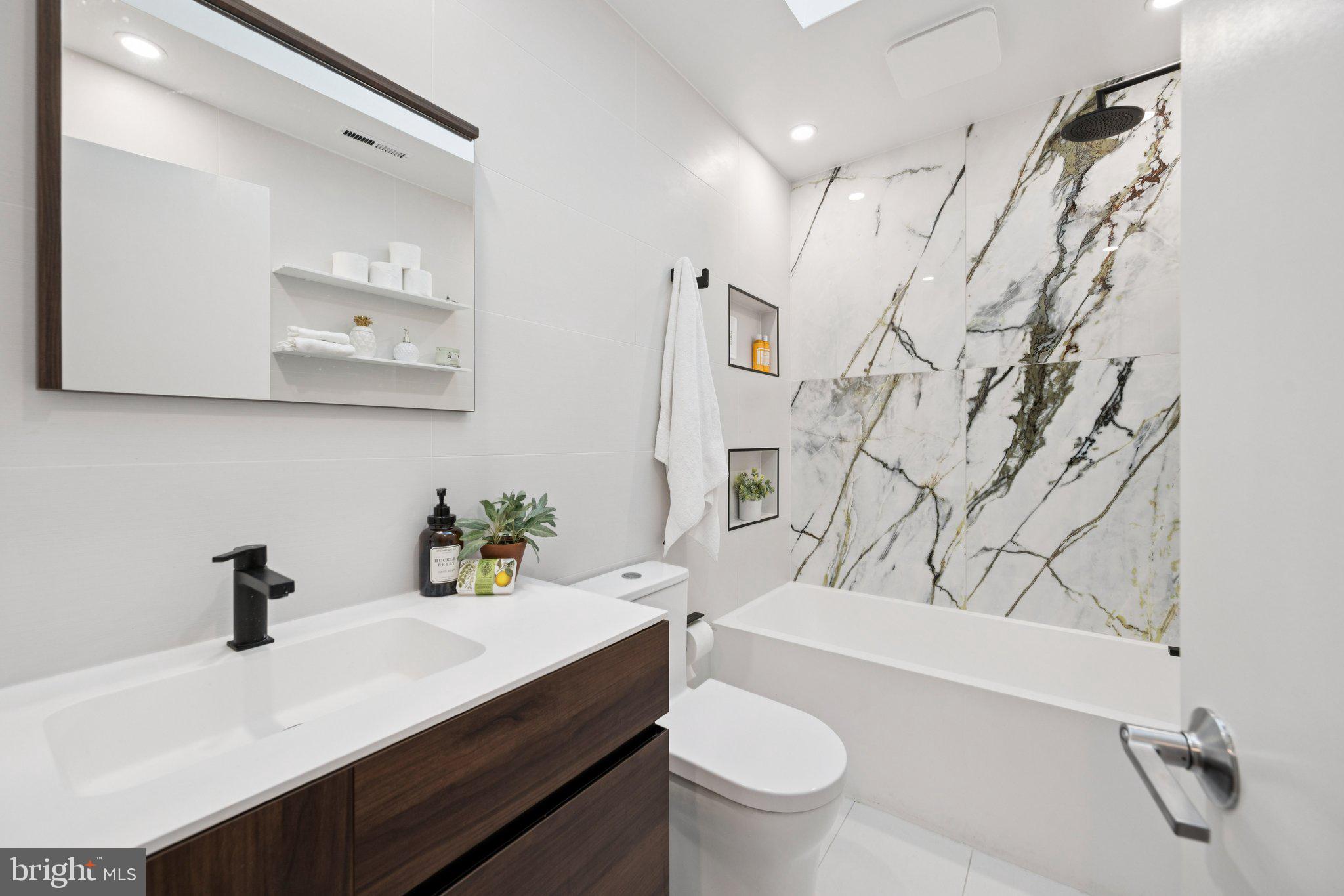 SPRING HILL - Residential Lease