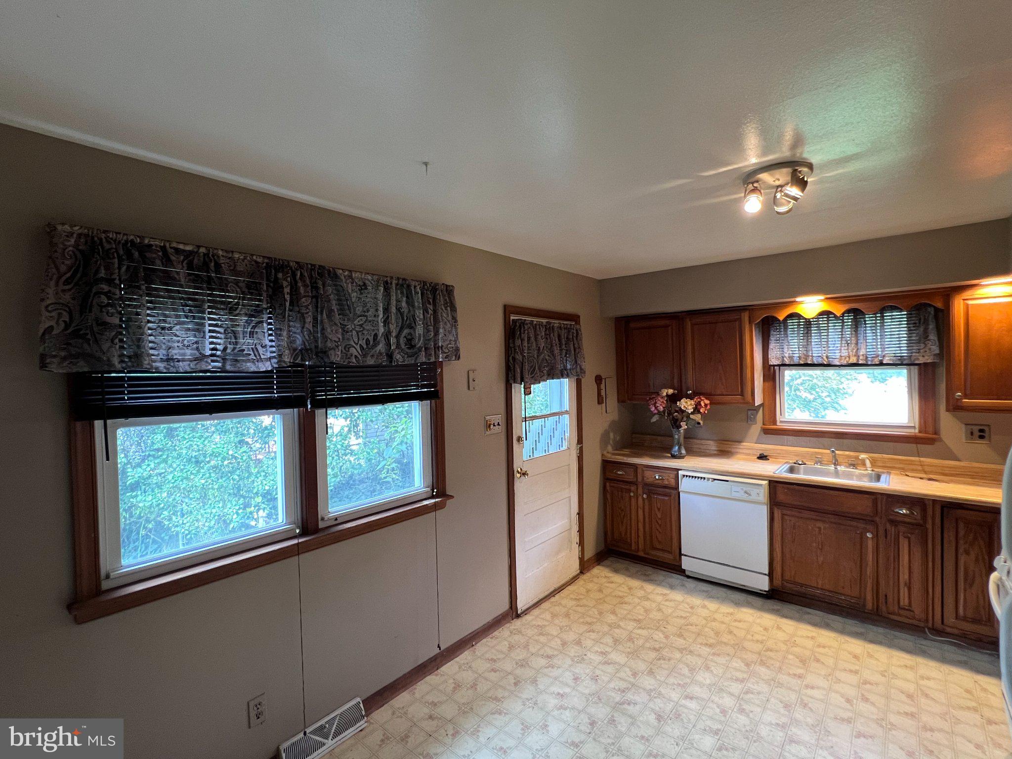 309 4TH AVENUE