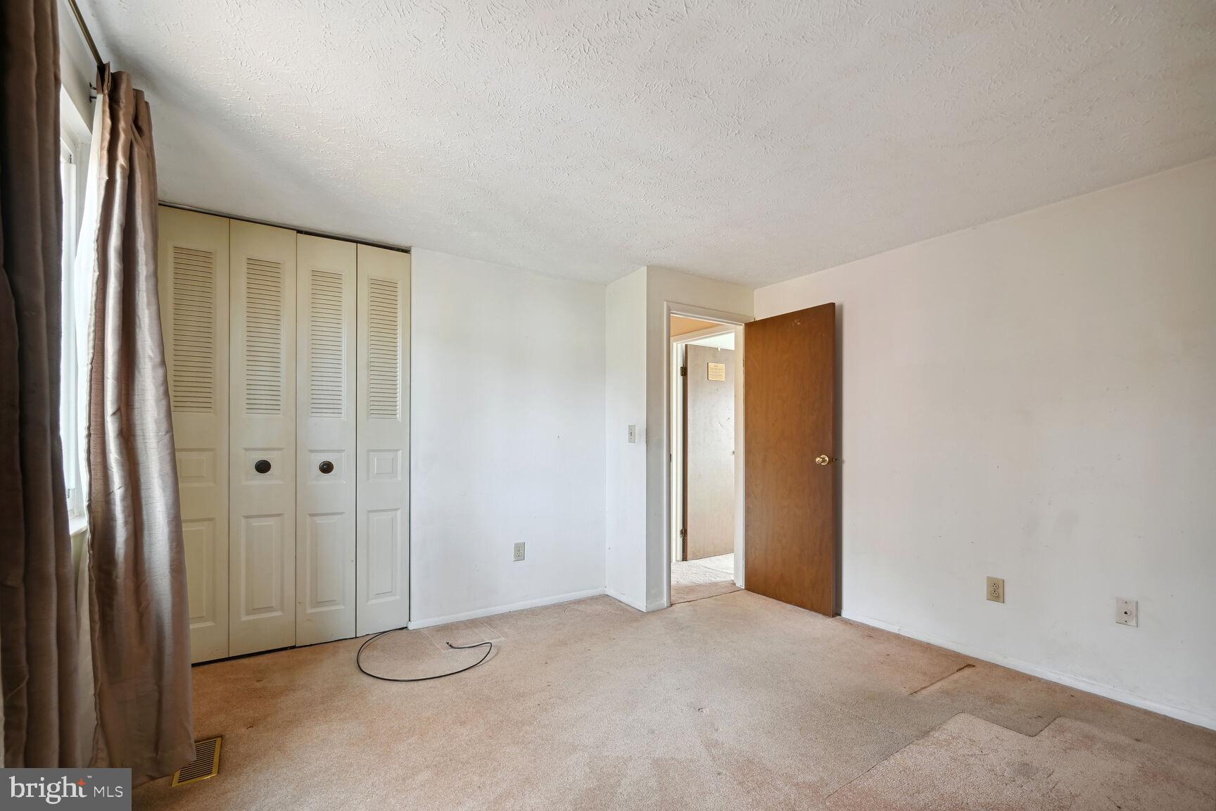 WILLOW HILLS - Residential