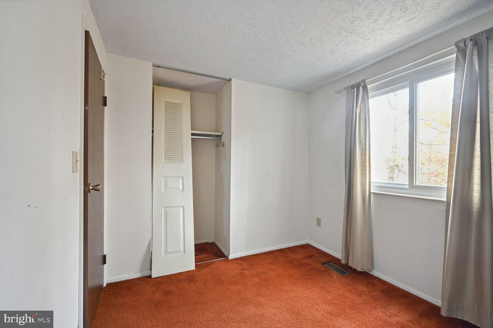 WILLOW HILLS - Residential