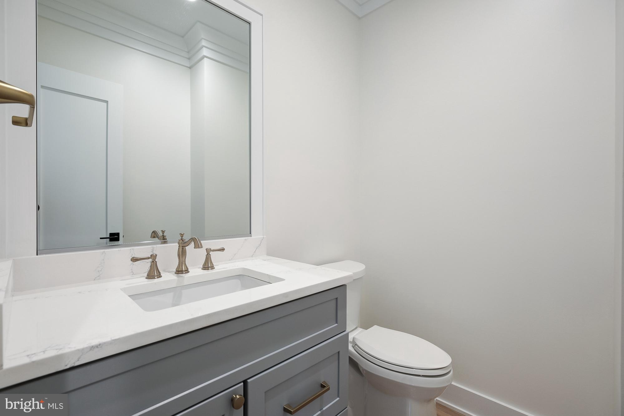 AYRLAWN - Residential