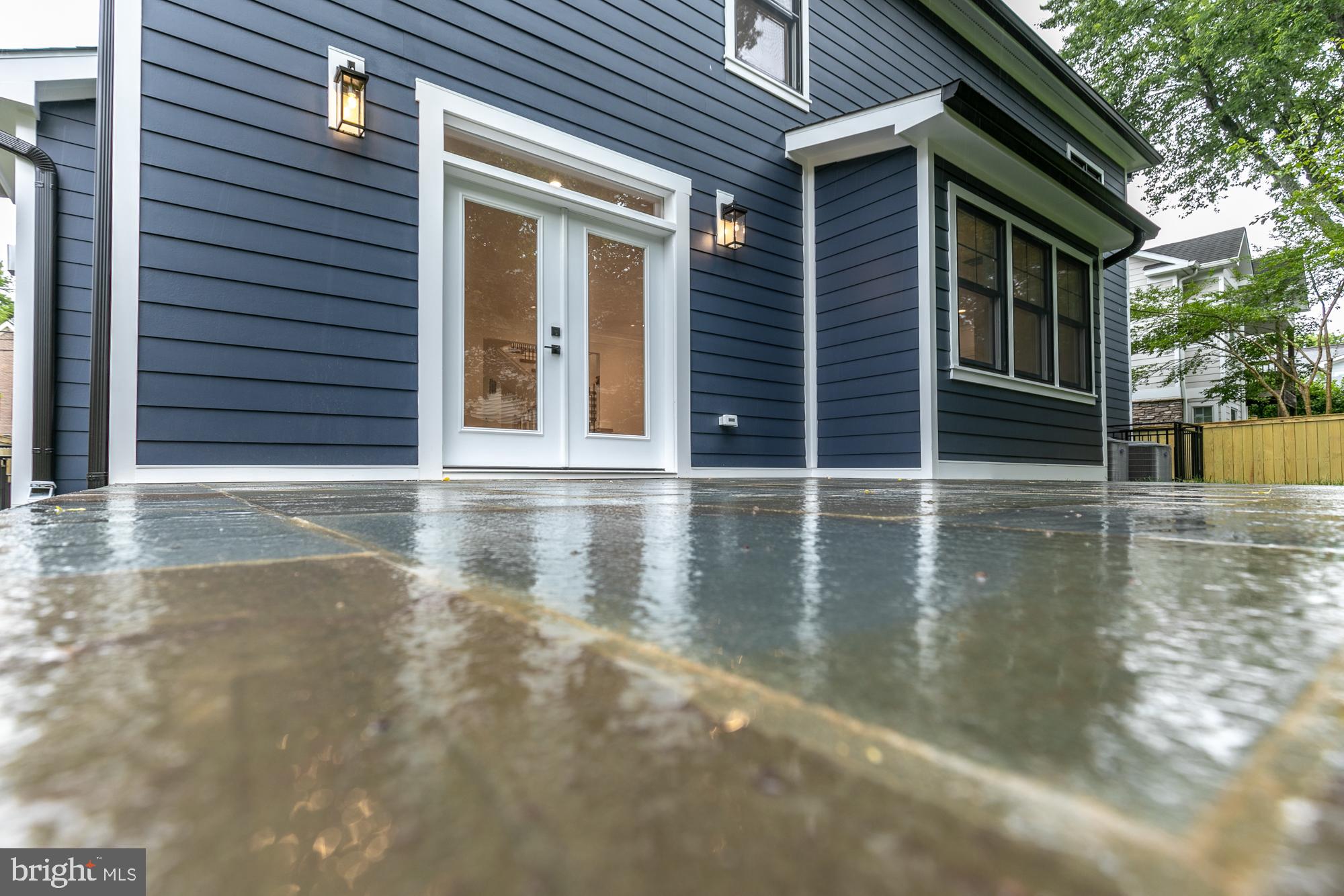 AYRLAWN - Residential