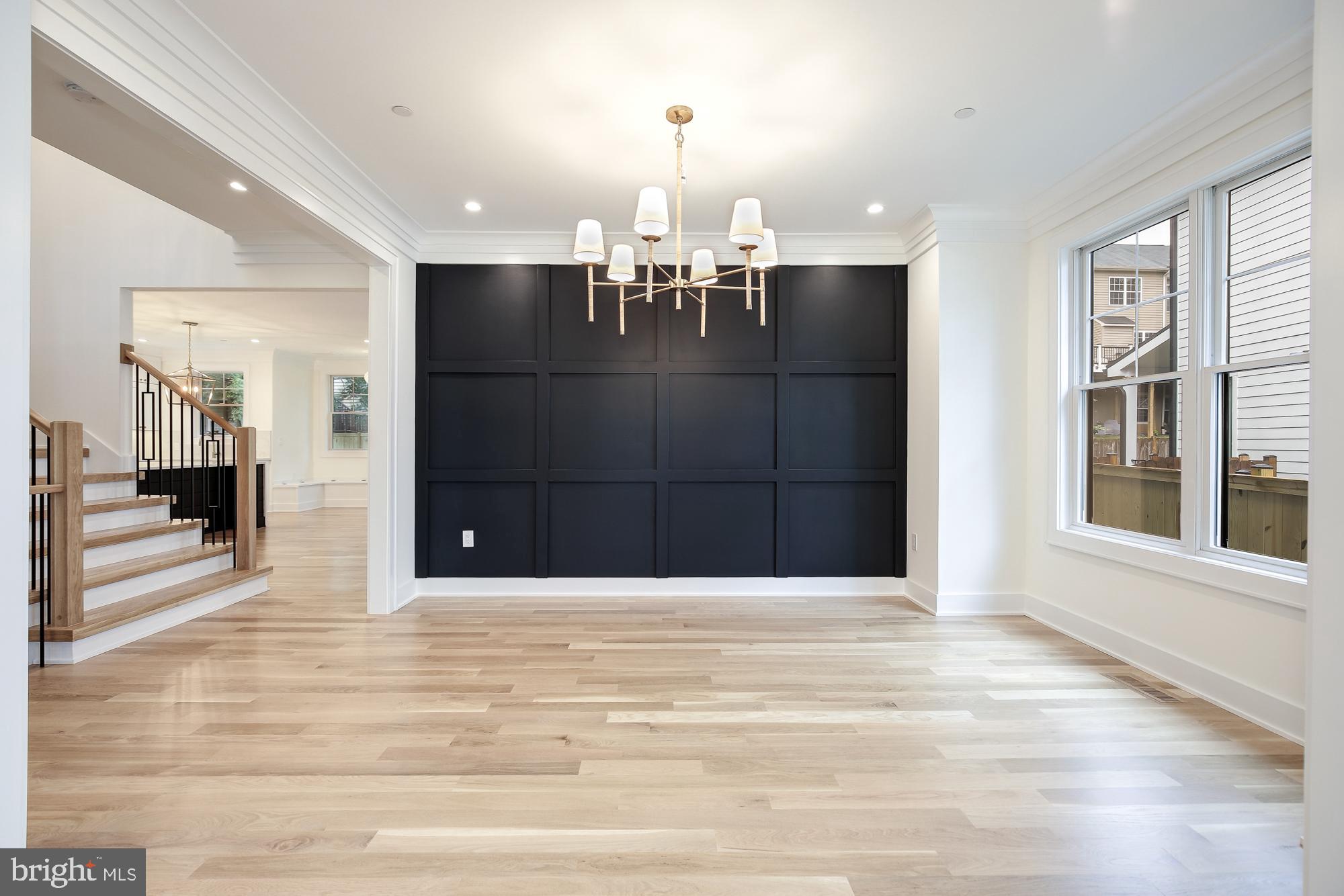 AYRLAWN - Residential