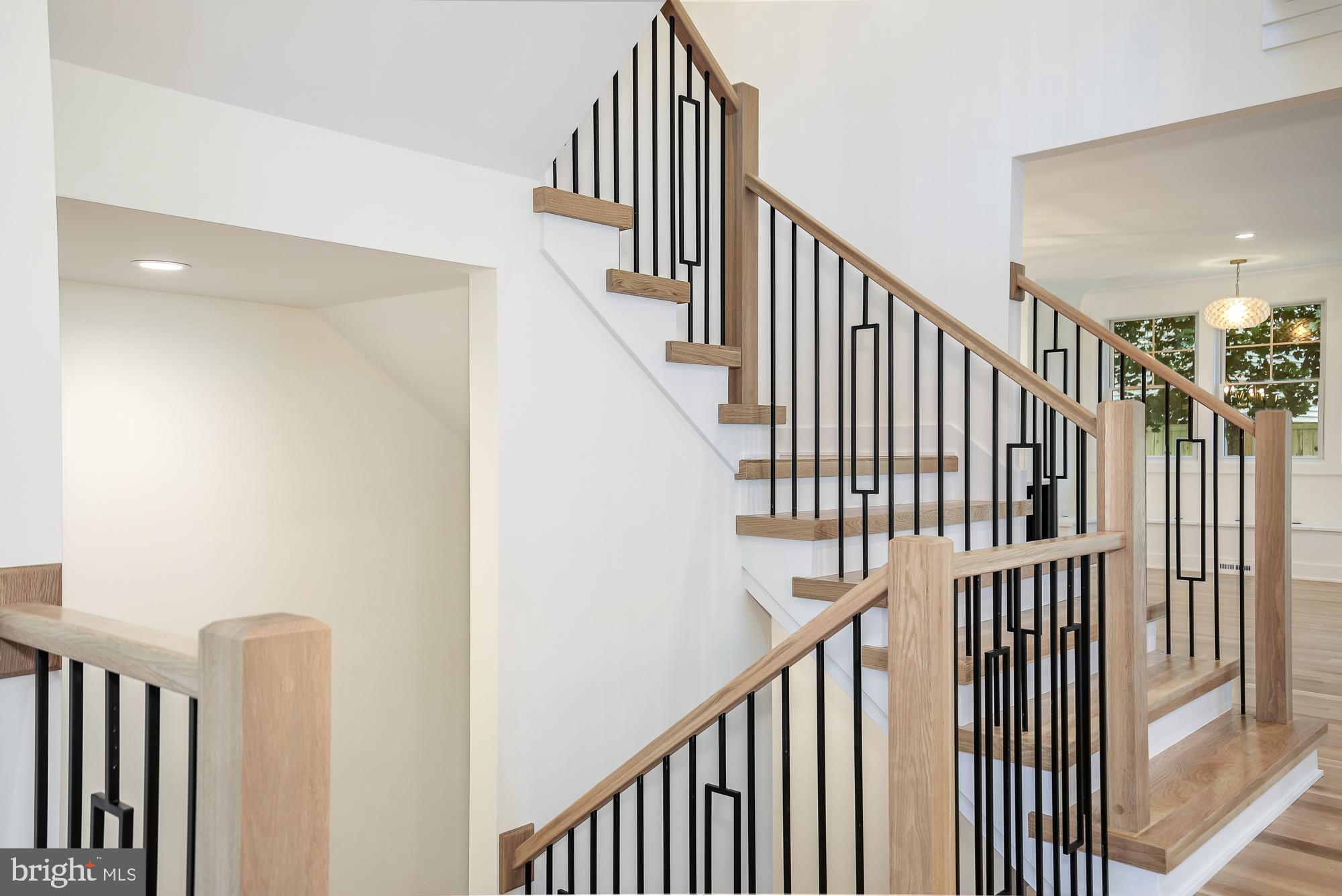 AYRLAWN - Residential