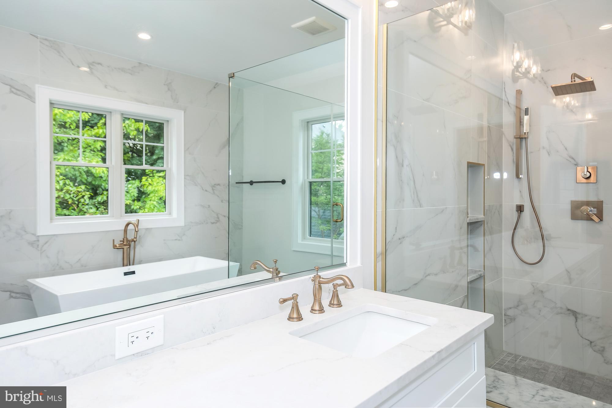 AYRLAWN - Residential