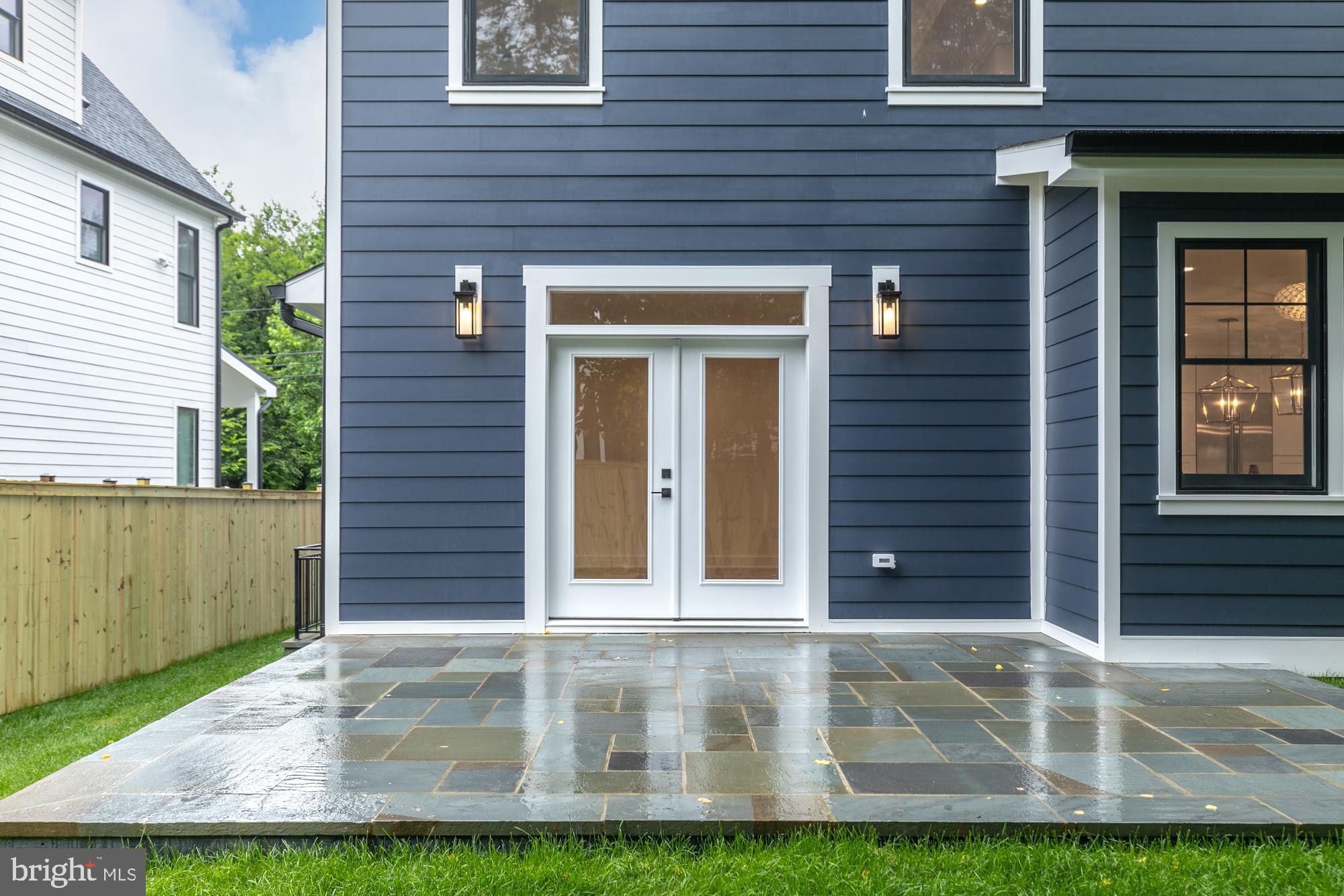 AYRLAWN - Residential