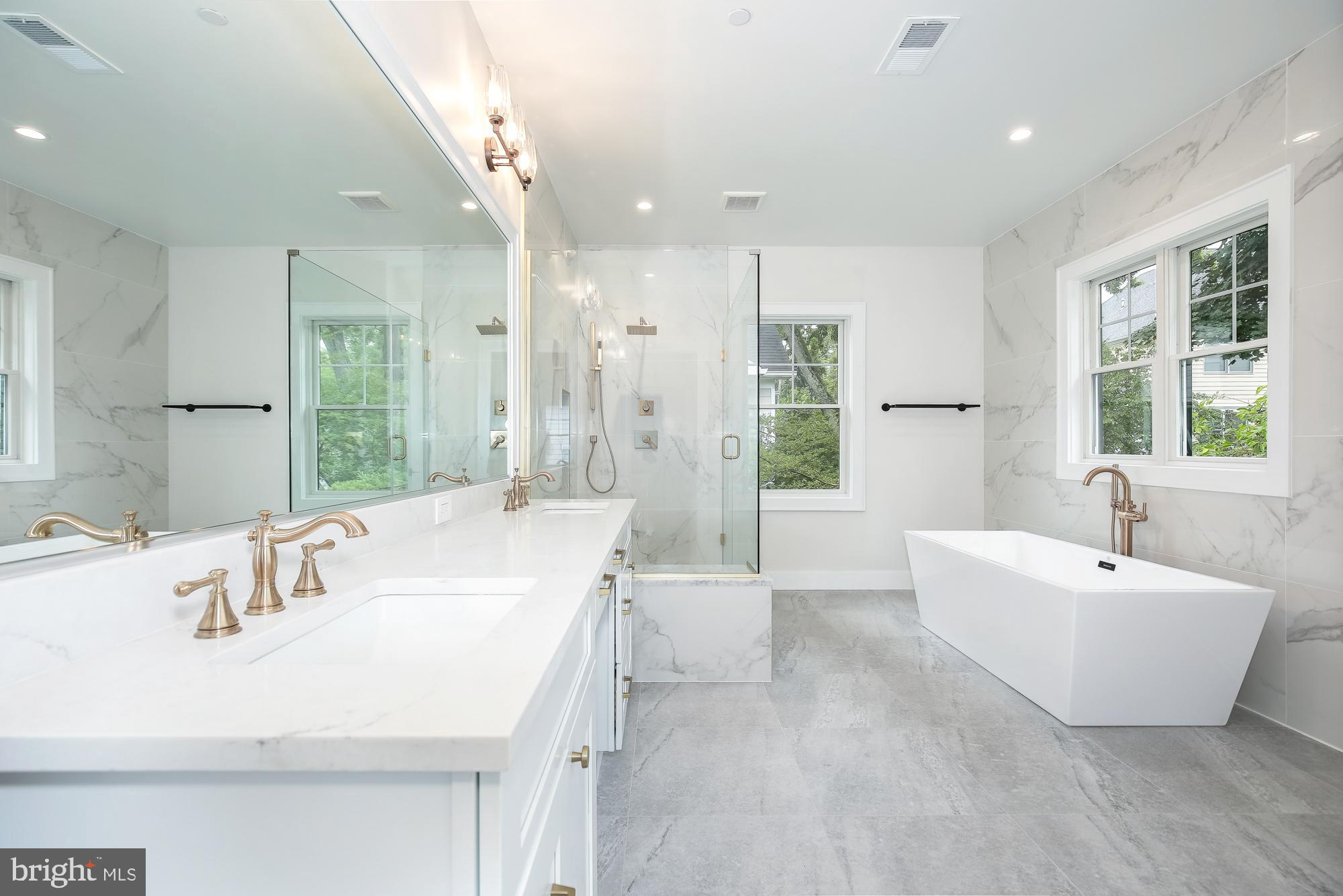 AYRLAWN - Residential