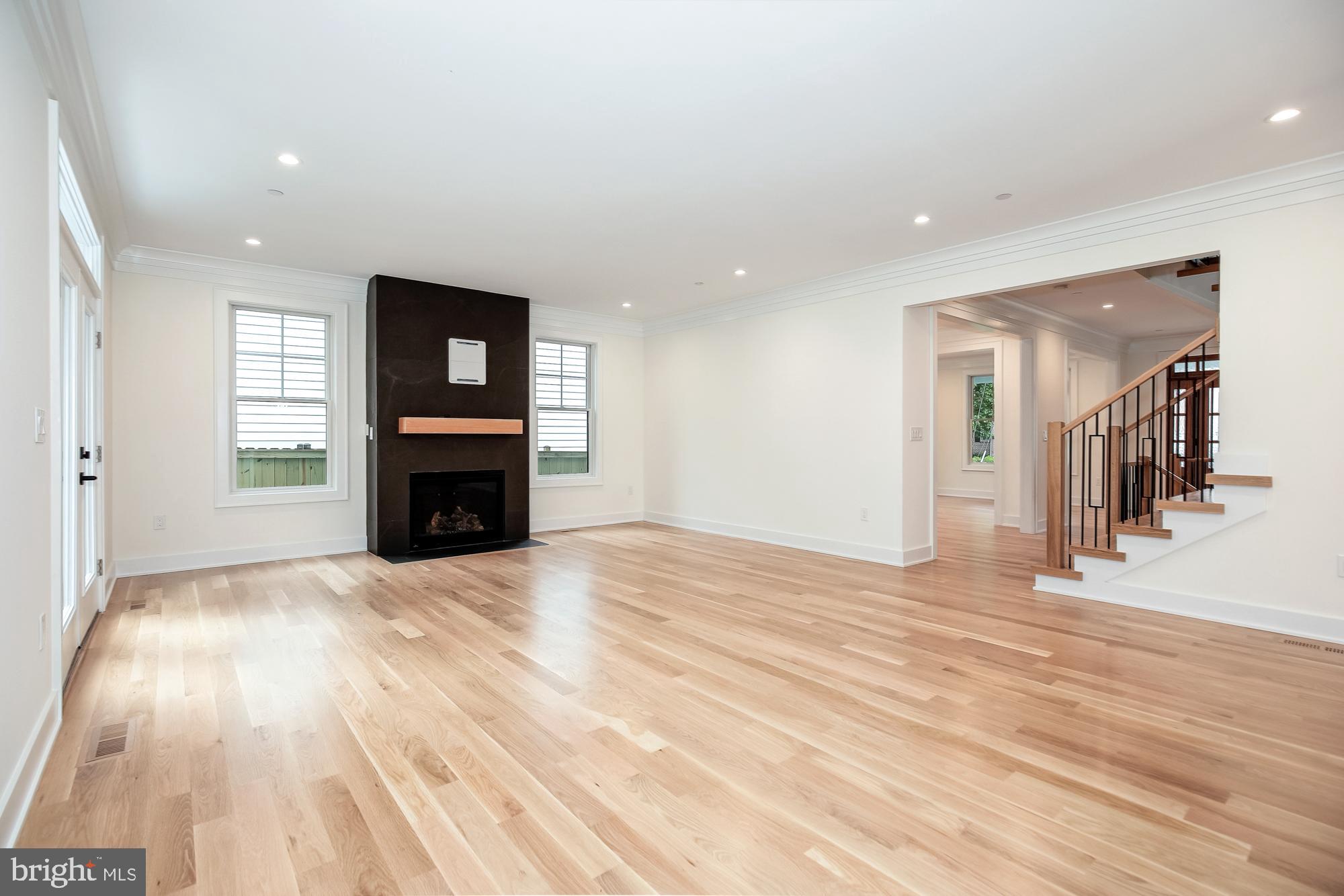 AYRLAWN - Residential