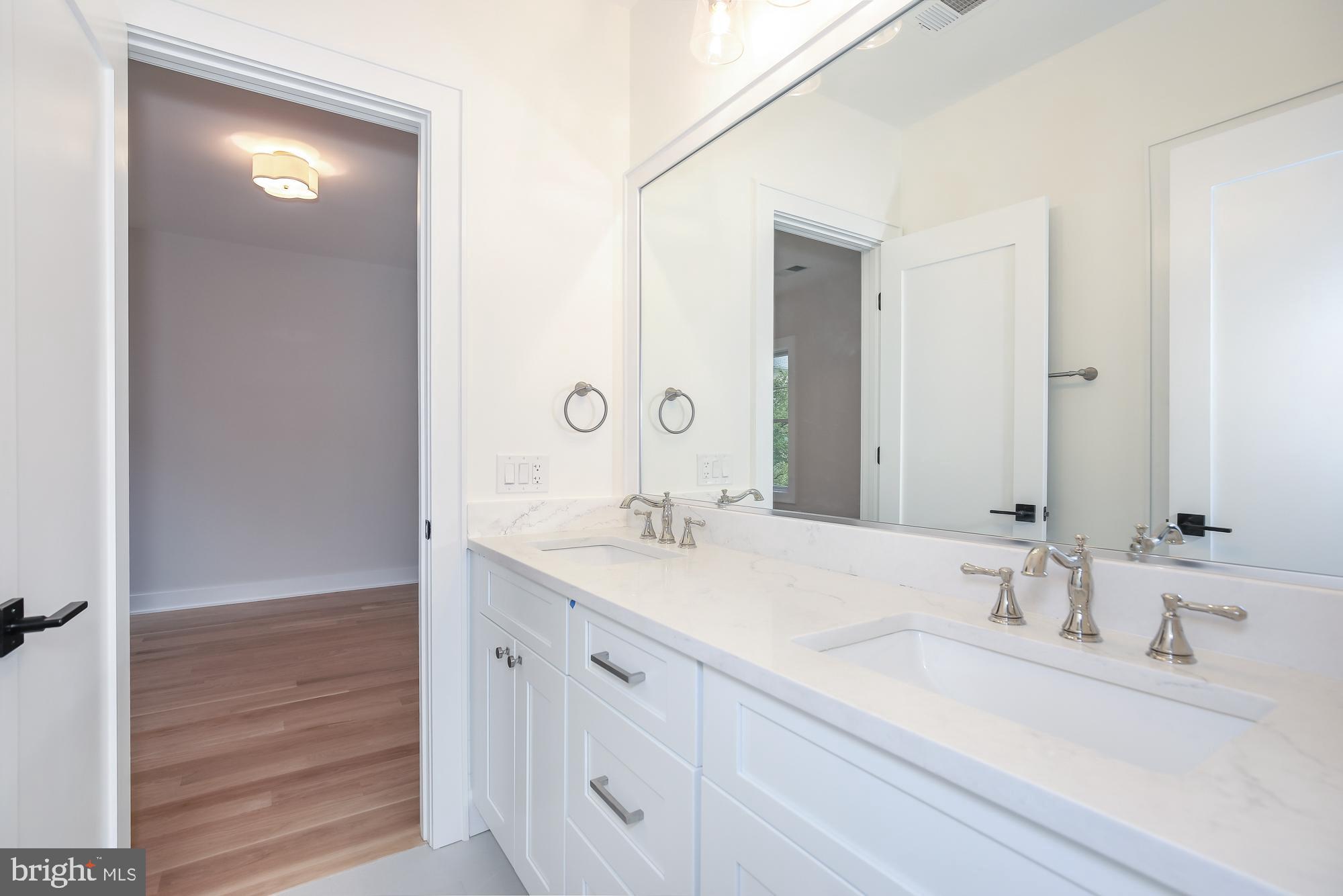 AYRLAWN - Residential