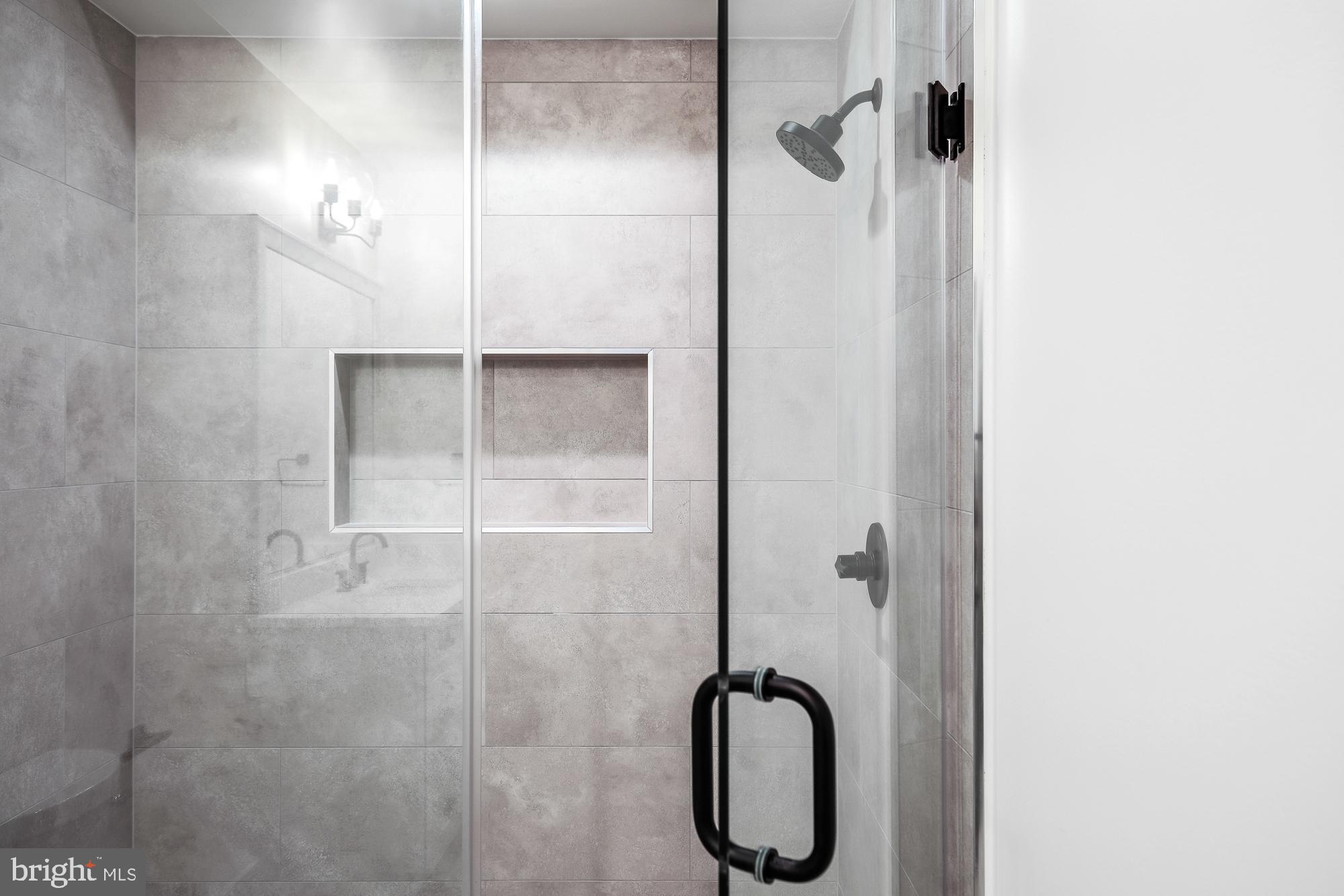 AYRLAWN - Residential