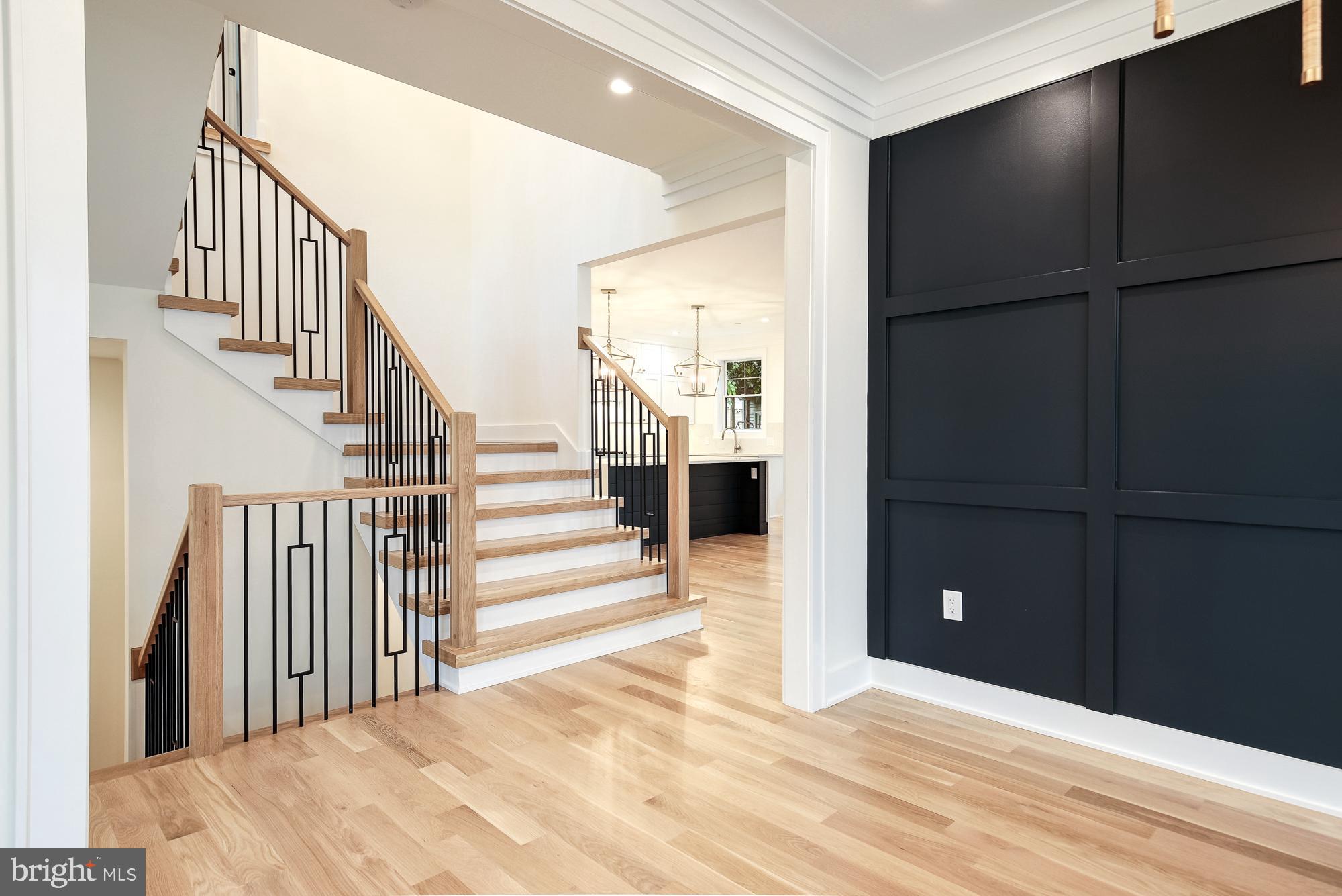 AYRLAWN - Residential