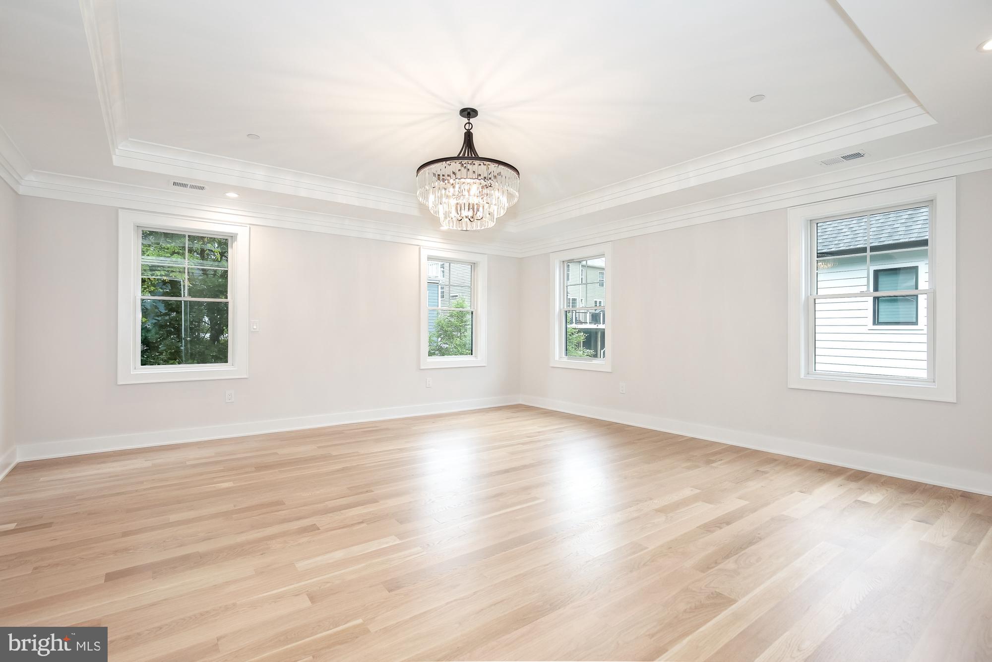 AYRLAWN - Residential